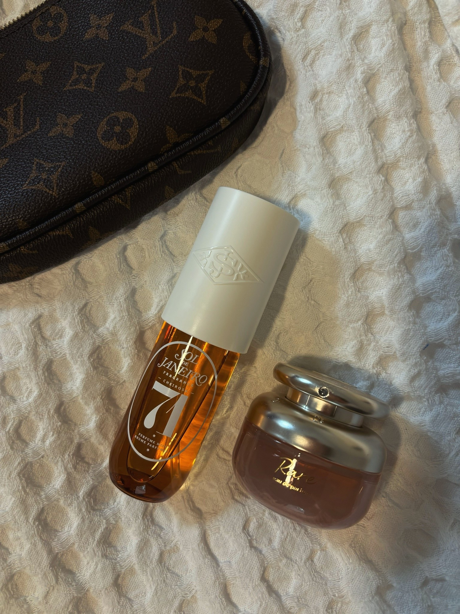 My favourite fall scents 🤎🍂


#perfume #fallscents #sephora

#LTKbeauty #LTKgiftguide