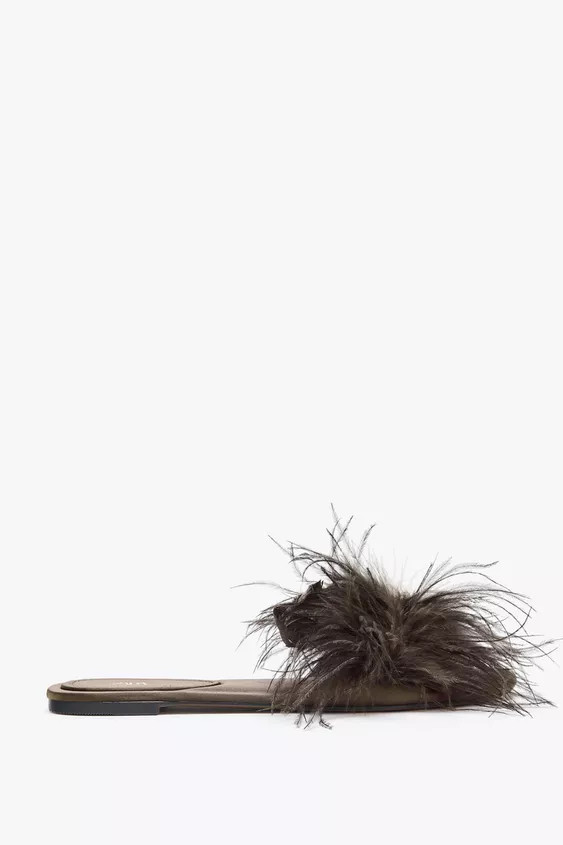 FEATHER FLAT SANDALS | Zara US