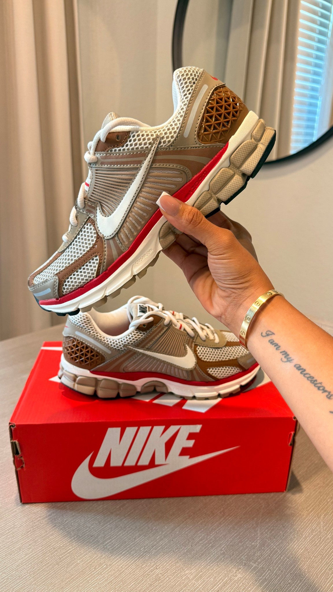 Elevate your casual looks with sneakers that POP! Love these Nike Vomeros so much 😍🤎

#LTKActive #LTKShoeCrush #LTKStyleTip