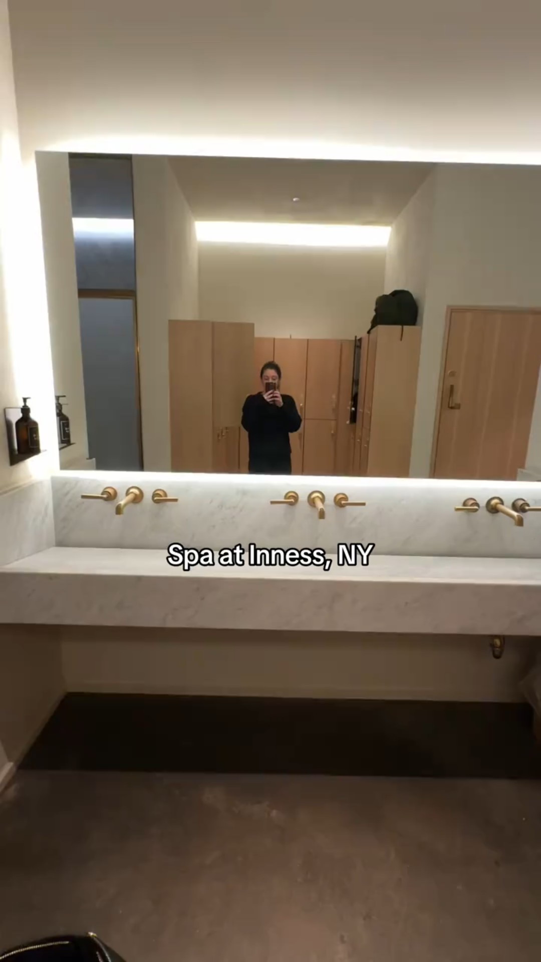 If you come to Inness definitely go to the spa even if you don’t have a treatment. The bathhouse is stunning and so relaxing. I used the sauna and read on a comfy couch for hours and it was amazing  

#LTKselfcare #LTKTravel #LTKootd