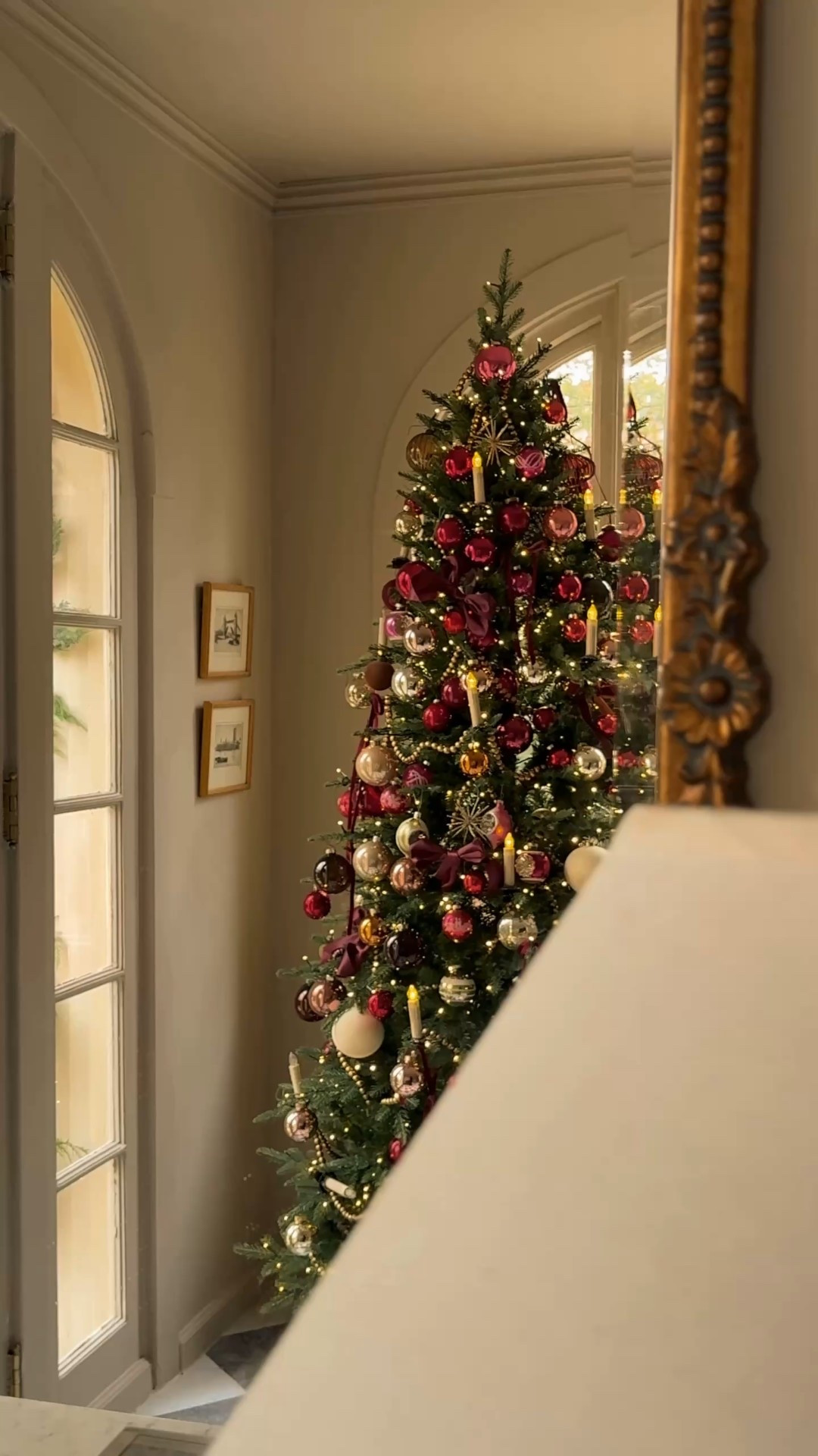 That twinkle 

#LTKHoliday #LTKFindsUnder100 #LTKFindsUnder50