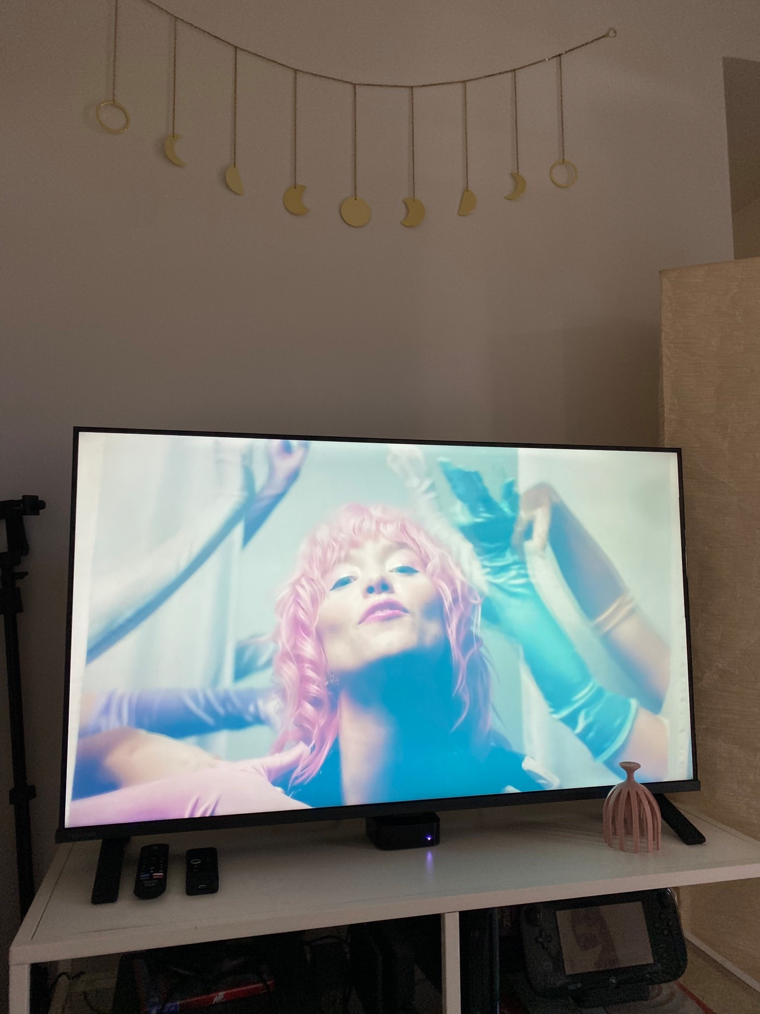 New living room tv 🥰💕

#LTKCyberWeek #LTKHome #LTKGiftGuide