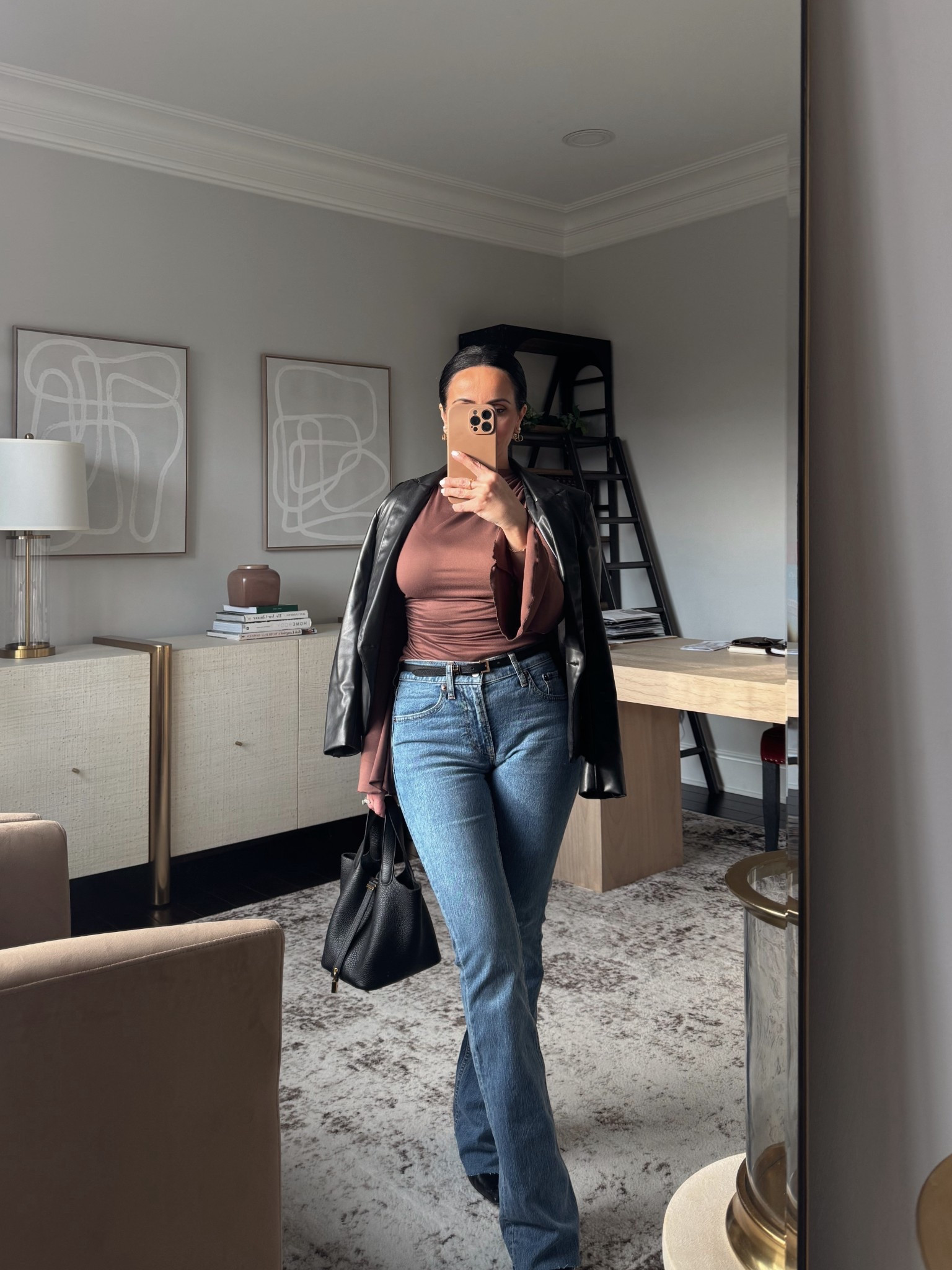 Mid-rise bootcut jeans 
Use Code: AFKATHLEEN for 20% OFF! 

Abercrombie jeans | petite fashion 

Size: 24 regular length 

#LTKStyleTip #LTKPetite #LTKOver40