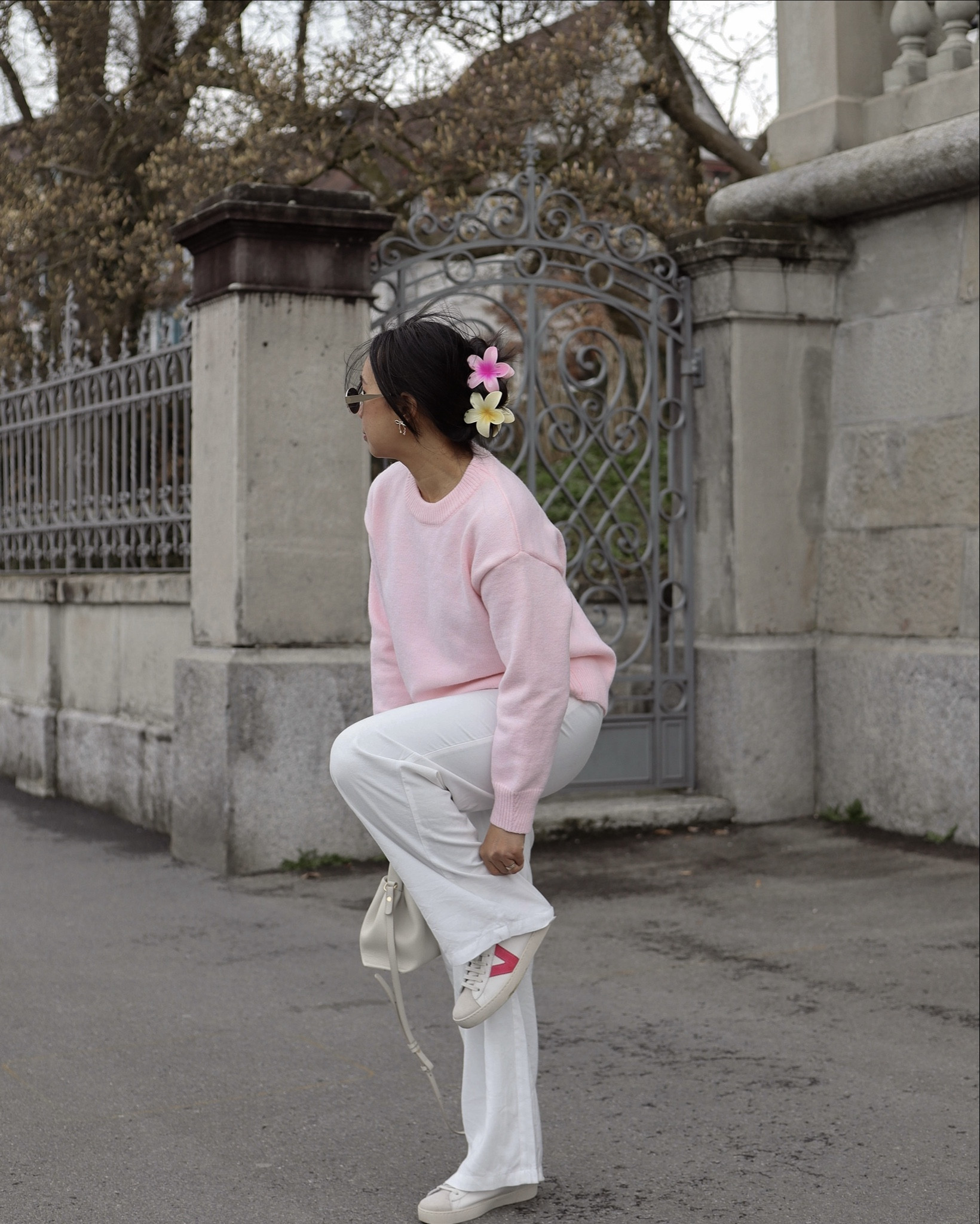 Pink and white spring outfitt

#LTKStyleTip #LTKSaleAlert #LTKPetite