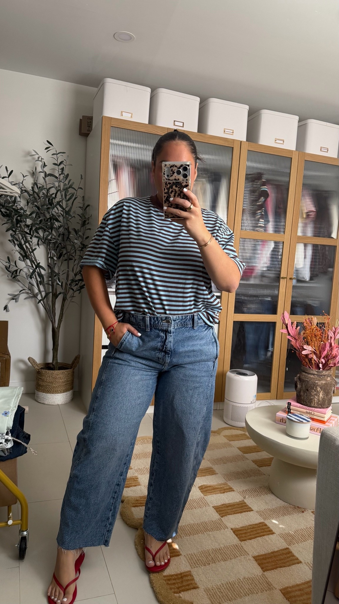 Outfit of the day! Top size L, jeans size 12

#LTKootd #LTKMidsize