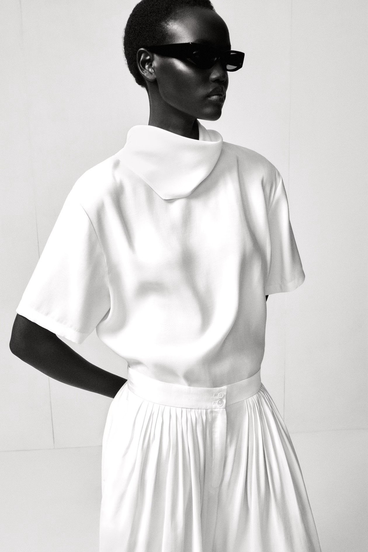 Obsessed with this drape scarf top

#LTKSeasonal #LTKootd #LTKTravel