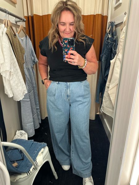 Tee size large 
Wide leg trouser jeans. These are just super cool. The Harlow style. Wearing a 12. 

Great Madewell pieces. If you want a Jean that’s modern, this is a good one  

#LTKxMadewell #LTKMidsize #LTKOver40