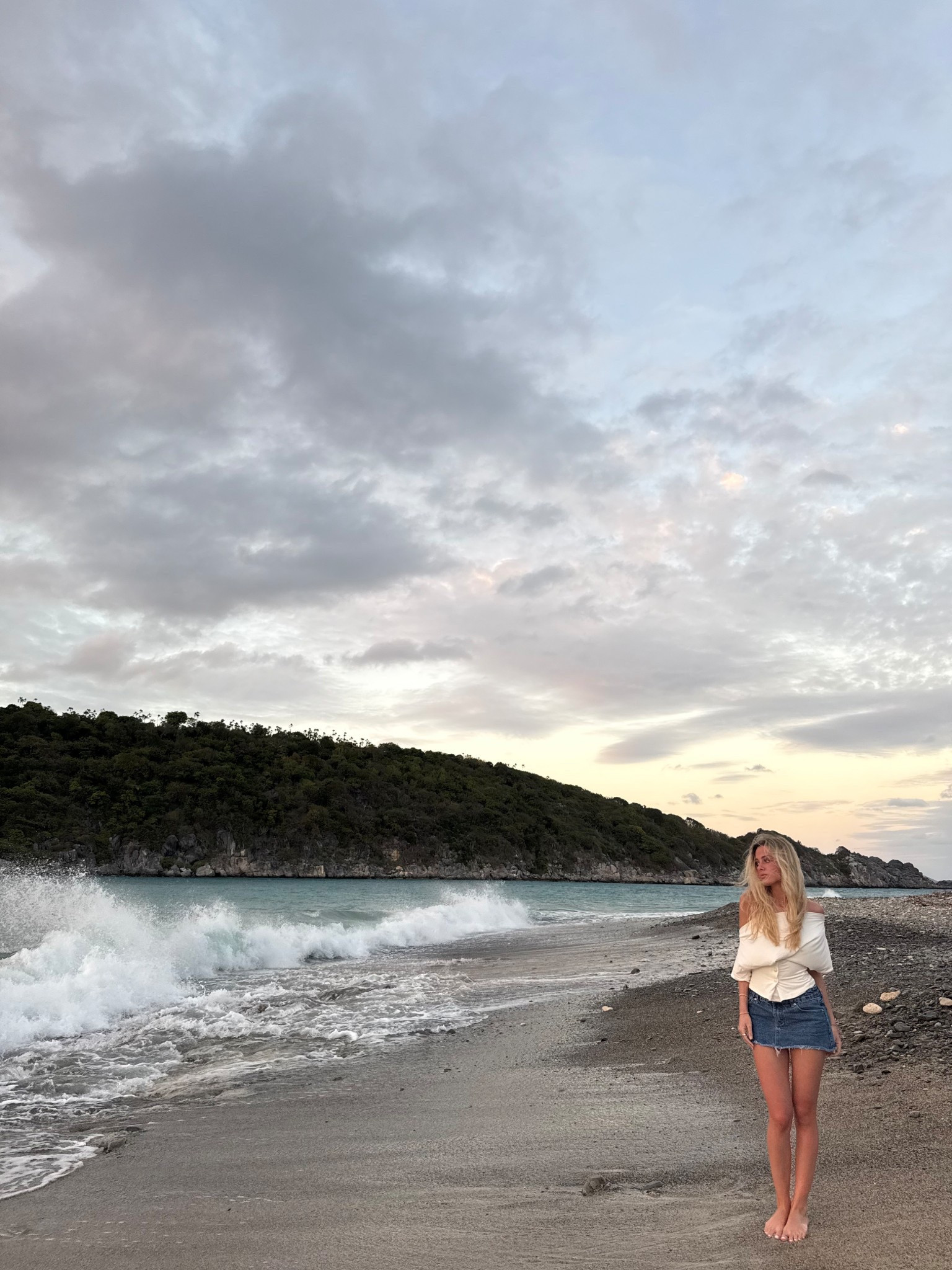 Top - xs
Bottoms - small (I cut to make it frayed) 
Sandals - 8 

#LTKSpringSale #LTKSeasonal #LTKgrwm