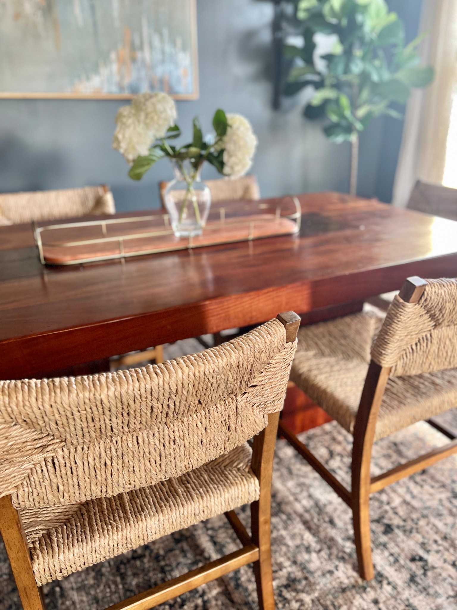 Easy ways to elevate your home that anyone can do from an Interior Designer ✨

#easyhomeupdates #elevateyourhome #designeronabudget #nodemoreno

#LTKFindsUnder100 #LTKHome #LTKSaleAlert