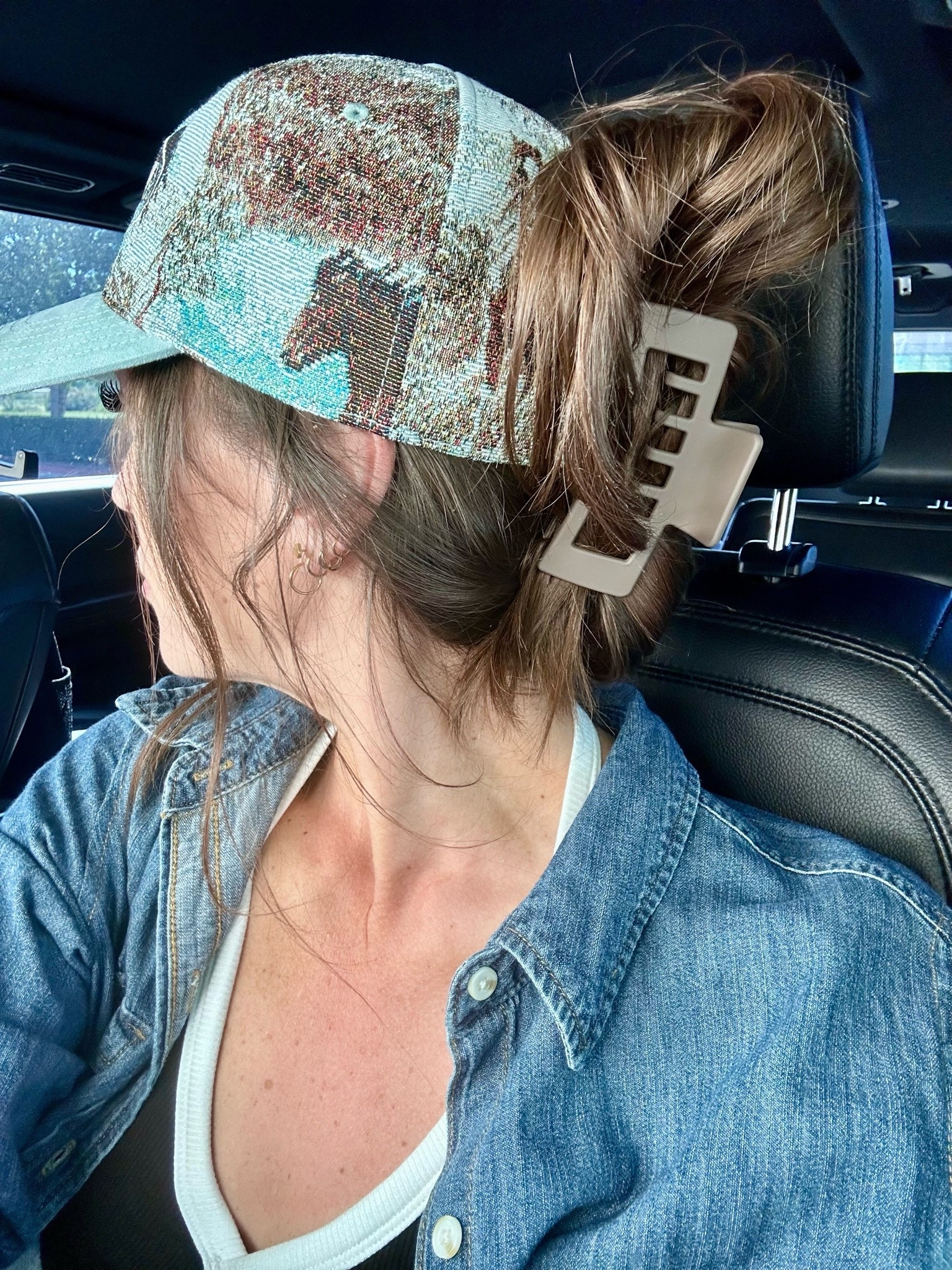 Just discovered these hat friendly claw clips and I’m obsessed!!! 🤩

#LTKBeauty #LTKSaleAlert #LTKmomlife
