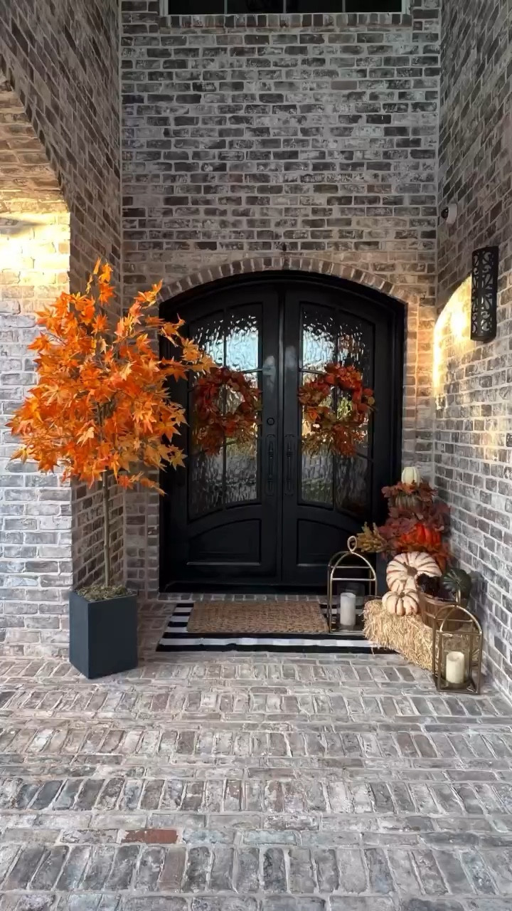 New England Autumn holds my heart! 🍁 It all began during my college days in Boston, rolling down Severance Green at Wellesley amidst a sea of fallen leaves. Those bonfires and s’mores with friends, under the starry nights, painted unforgettable memories. 🌟🍂

Then, there were the porch moments, sipping apple cider, indulging in hot cocoa, and enjoying soothing herbal teas at my relatives’ home on Thoreau Court in Concord. The porch, a place of warmth and stories. 🏡☕️

And who could forget the apple-picking adventures and roadside markets? Each trip was a treasure hunt for fall’s delights. 🍎🍂

Today, as I refresh my porch, it’s not just a task; it’s a journey back to those cherished moments. 🏡✨ New England, you’ve imprinted your autumn magic on my soul. 🌟❤️

🌟 Comment FALL to receive the links to the products😊

🌟Follow my shop ‌JustJeannie on the @‌shop.LTK app to shop my posts and get my exclusive app-only content!😉🛍️#liketkit #LTKFind

🌟Subscribe to my YouTube Chanel: https://www.youtube.com/@JustJeannieJ

#JustJeannie #JustJeannieAtHome #NewEnglandAutumn #PorchMemories #FallAdventures #autumnrefresh