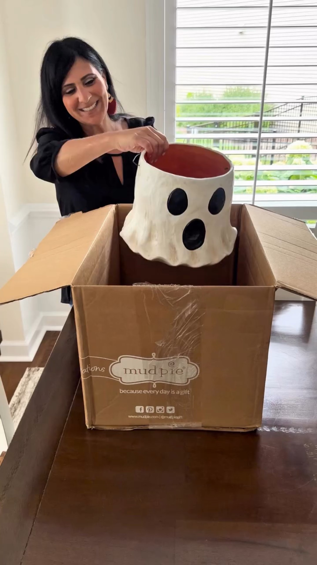 Spooky Cute Halloween Decor!
Comment GHOST for the links. 🔗 
Use code: SIMPLY15 

These viral ghost buckets from @mudpie have been on my wish list for years. They are even cuter in person. How would you style them?

#Itkhome #halloween #halloweendecor #seasonaldecor
#Itkseasonal #falldecorations #fallhomedecor #cozyhomedecor 
#fallcenterpiece