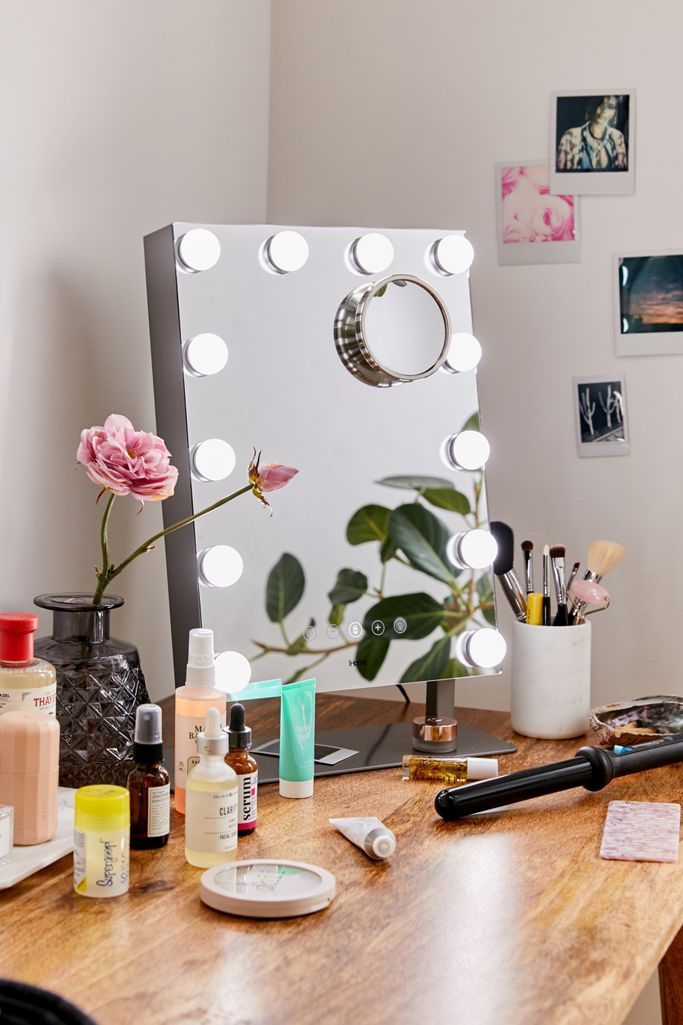 iHome Hollywood Vanity Mirror Bluetooth Speaker | Urban Outfitters (US and RoW)