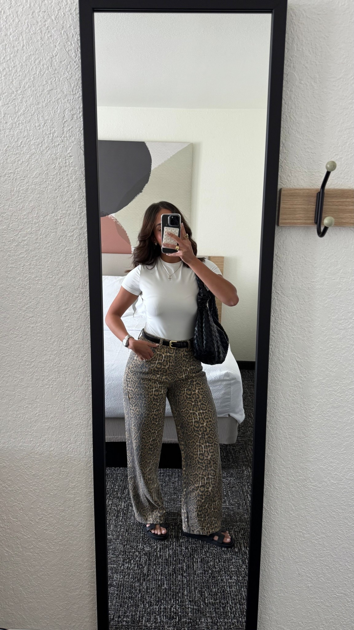outfit of the day🐆
pants wearing size M para un fit mas oversized pero de cintura me quedo un poco flojo! top S 

#LTKFindsUnder50