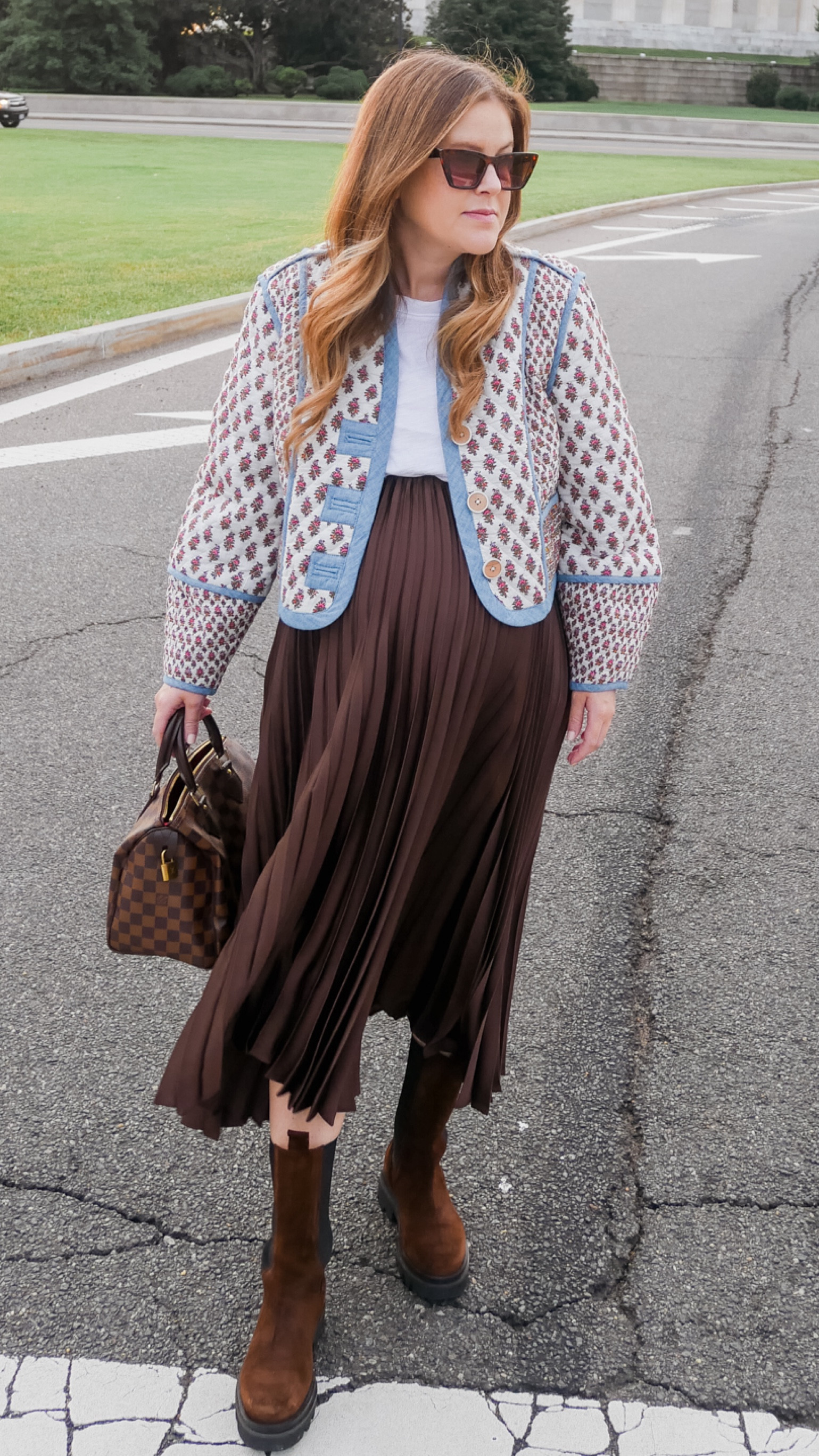 If you loved this jacket, I found a really cute option that is also reversible and has the same fit and vibe! It’s 30% off if you spend $200.

#LTKSeasonal #LTKsalealert #LTKworkwear