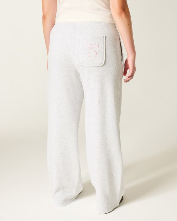 Bow Graphic Wide-Leg Sweatpants | Hollister (US)