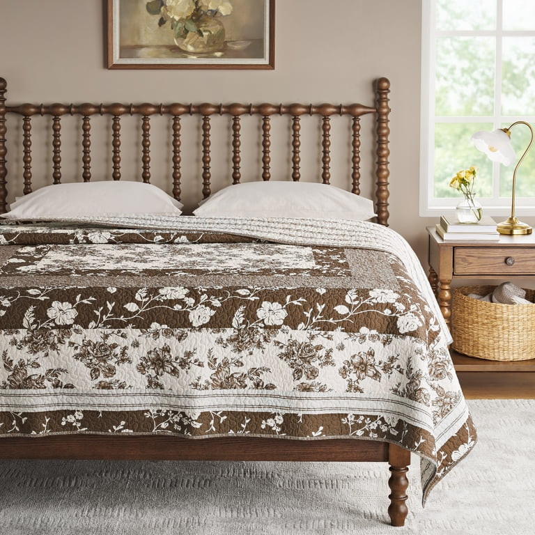 The Pioneer Woman Avery Cotton Patchwork Quilt, Full/Queen, Tibet Brown Bedding | Walmart (US)