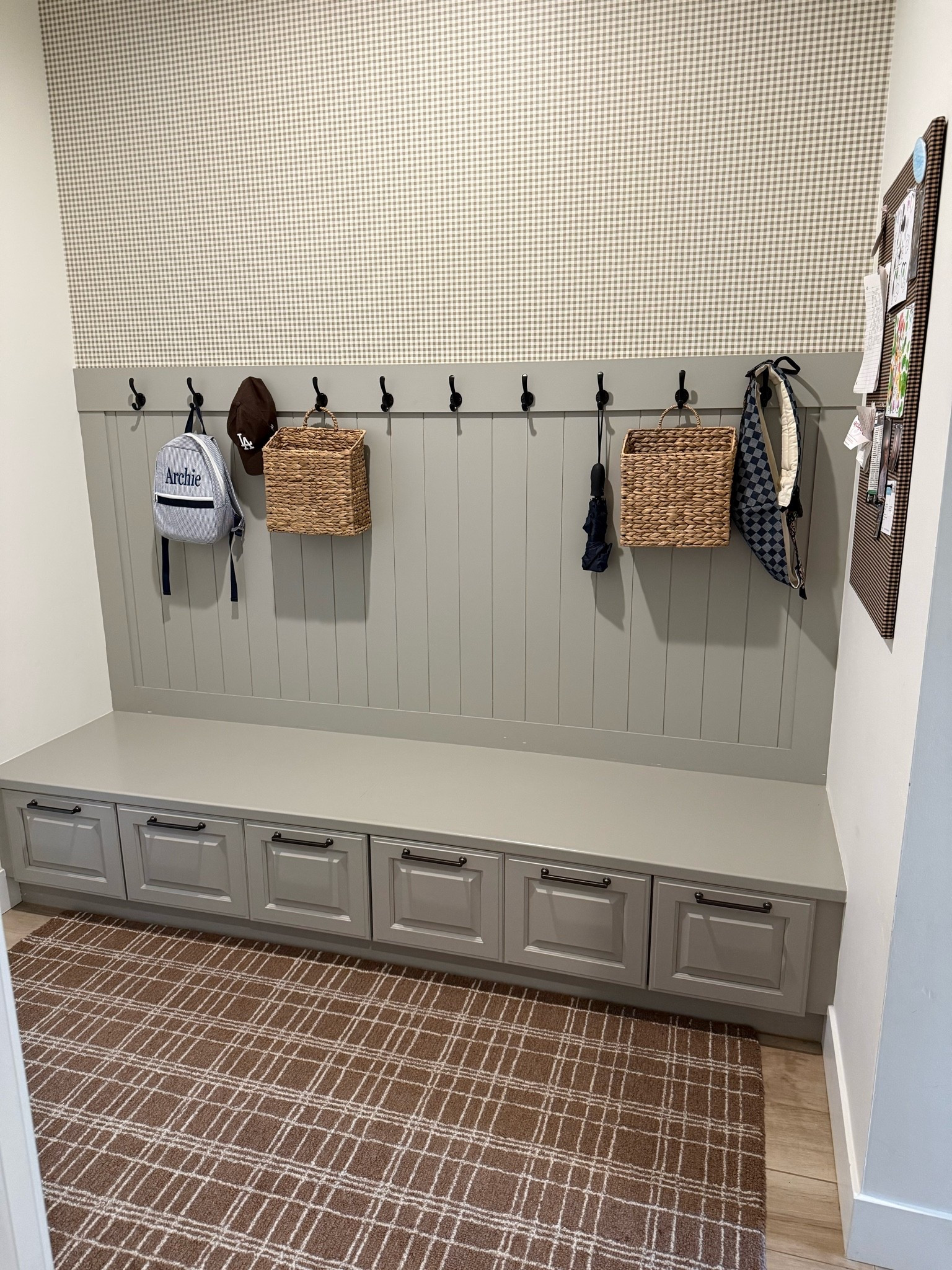 The perfect drop zone for back to school 🎒⚾️📚🛍️

Mudroom | organization

#LTKHome