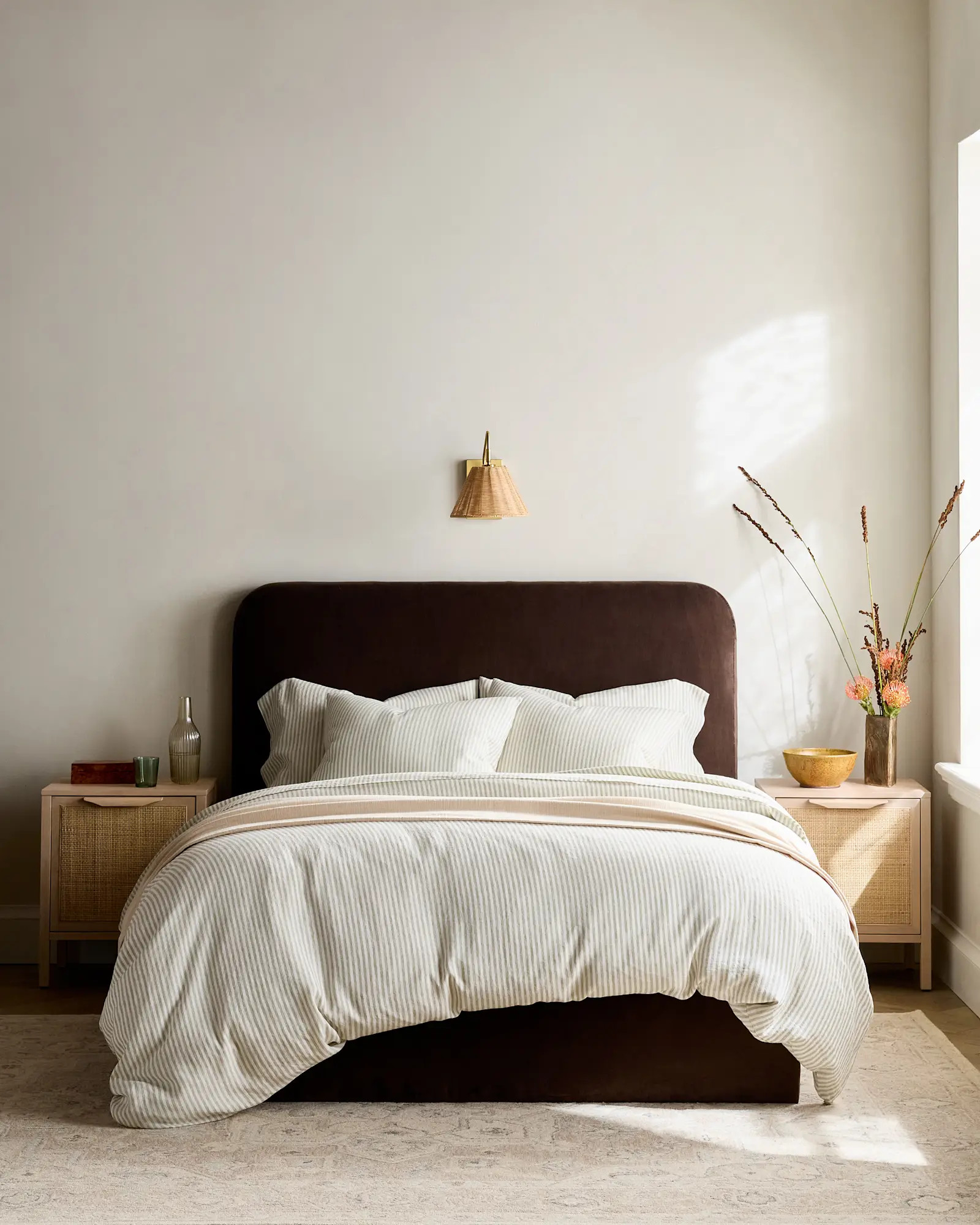 Deluxe Linen Duvet Bundle in Natural Chambray | Quince