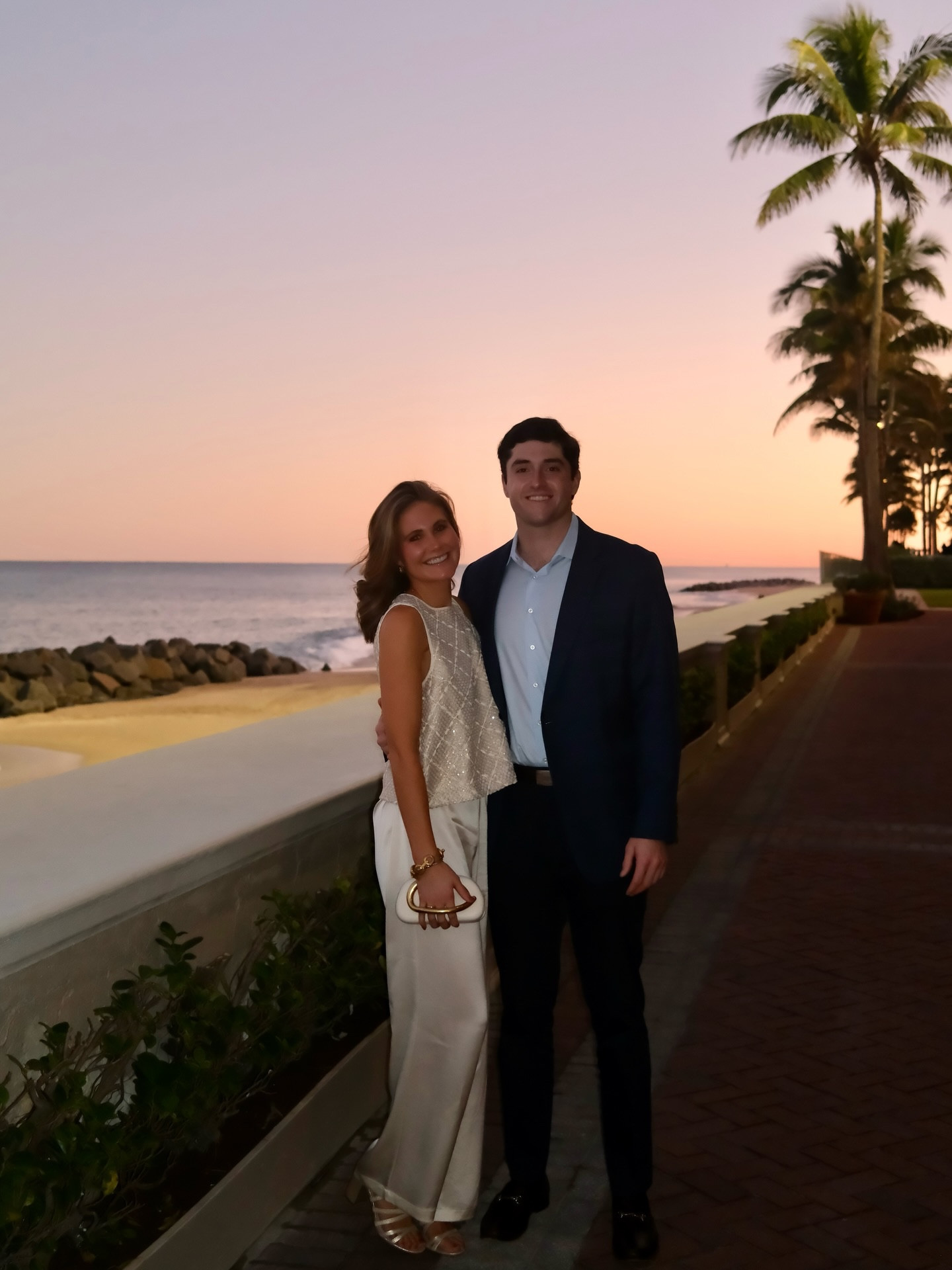 Starting the year slow & soaking in today 🪩🌴🪩