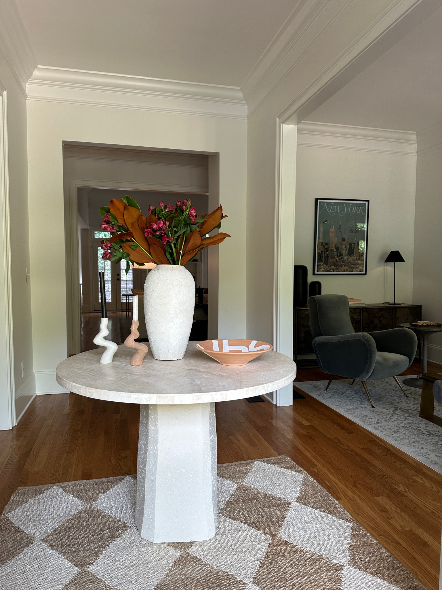 our entryway bring me so much joy! the table and the rug are the main events 

#LTKhome