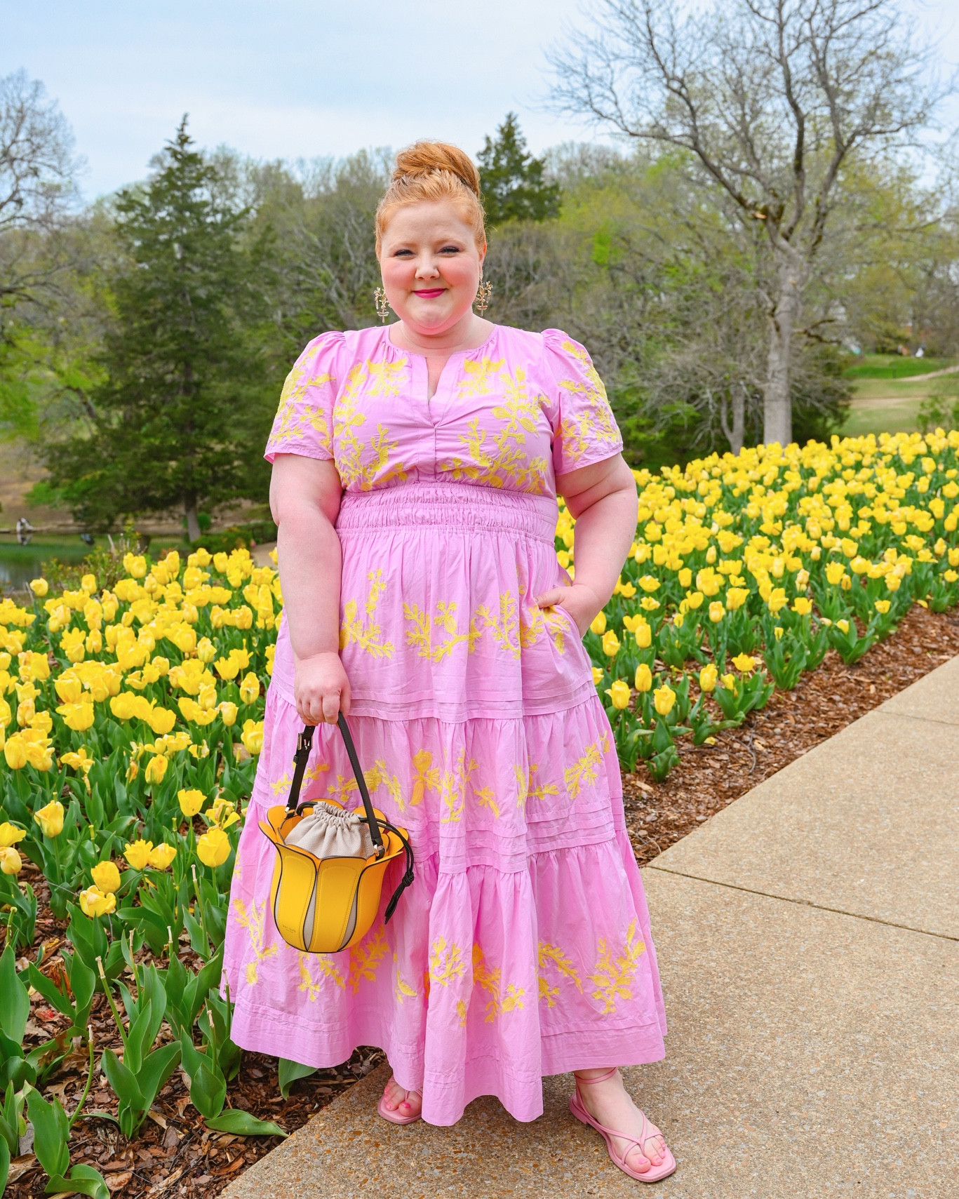 This is my first Somerset Dress from @anthropologie, but it won’t be my last!💐 #myanthropologie 

The Somerset is one of Anthro’s signature, top-rated styles. They offer it year-round in seasonal fabrics, colors, and prints, and it often comes in sizes 00-26W. It comes in different lengths too. It features a split neckline with a snap, a thick stretch waistband, and a tiered A-line skirt.

This dress is so popular because the fit and silhouette work on a variety of body types. Bustier ladies can unsnap the bust, those with larger hips will have room through the skirt, and the flutter sleeves will comfortably fit large upper arms as well. I’m in the 1X.


#LTKwedding #LTKSeasonal #LTKcurves