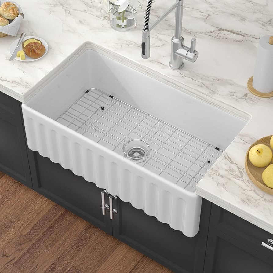 White Farmhouse Sink 33 Inch Fireclay Reversible Apron Front Farm Sink 33"x18"x10" Glossy White P... | Amazon (US)