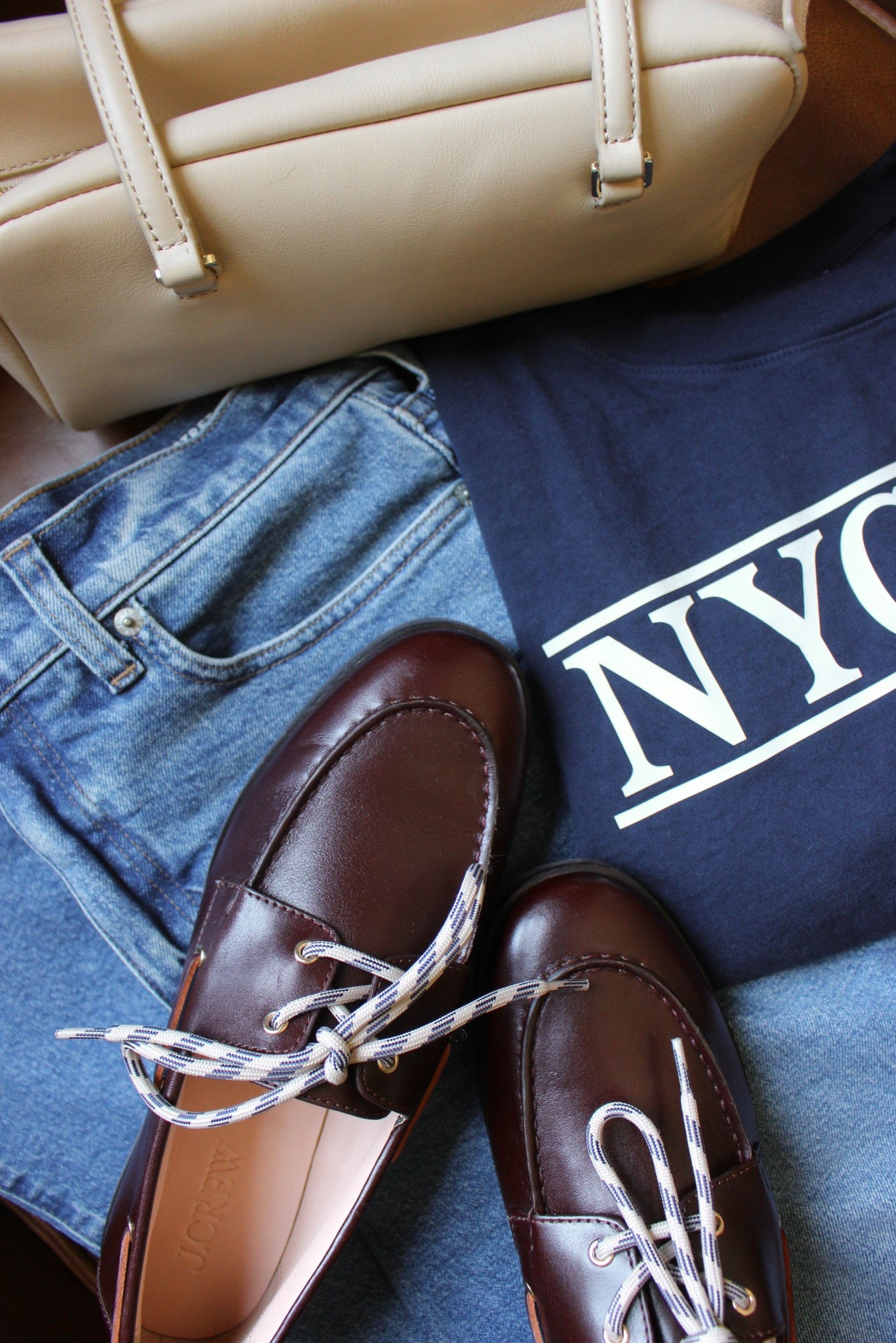 Ootd @jcrew

#injcrew #ad

fall fashion, jeans, womens fashion, ootd, new york style, cardigan, sweater, rollneck sweater, denim, straight leg jeans, suede boots, ball cap, new england autumn, city style, ivy league, preppy, timeless, classic, college outfit, mom outfit, cropped jacket, loafers, boat shoes 

#LTKFindsUnder100 #LTKStyleTip #LTKSeasonal