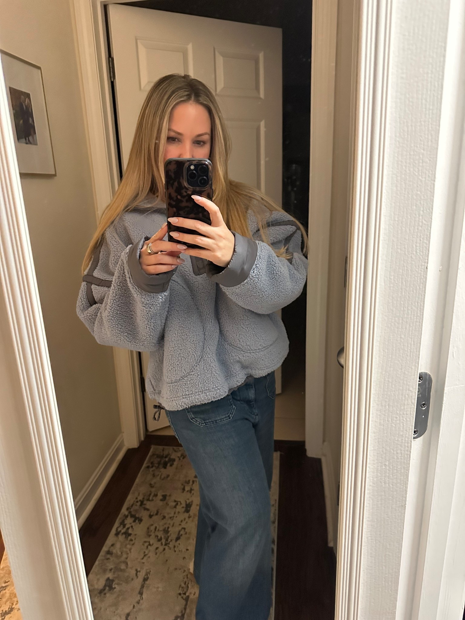 Free People Sherpa 
Free people fleece 
Runs TTS, do not size down.
Fall sweatshirts for women 


#LTKStyleTip #LTKSeasonal #LTKFindsUnder100