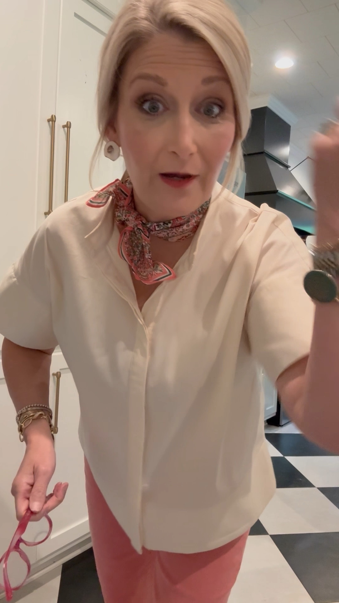 Tuesday OOTD! Coral for the win.

#LTKSeasonal