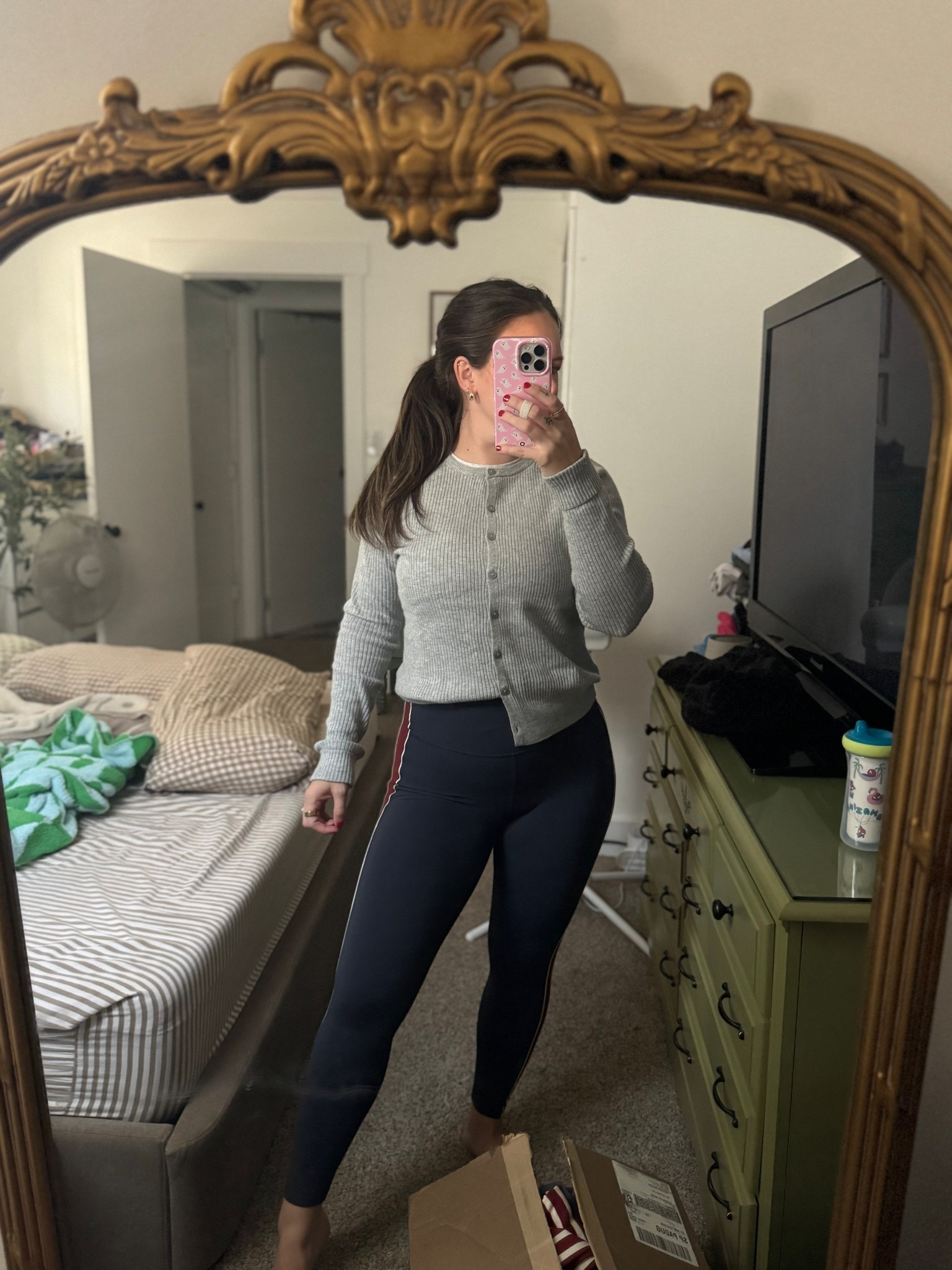 Target
Fall fashion
Cardigan
Leggings
Elevated Athleisure