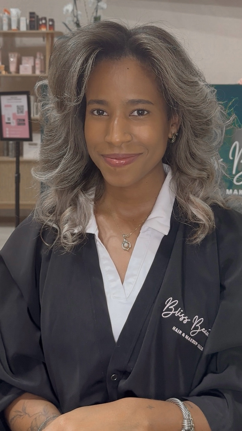 Hair refreshed just in time for the holidays 🤍

#LTKSeasonal #LTKHoliday #LTKBeauty