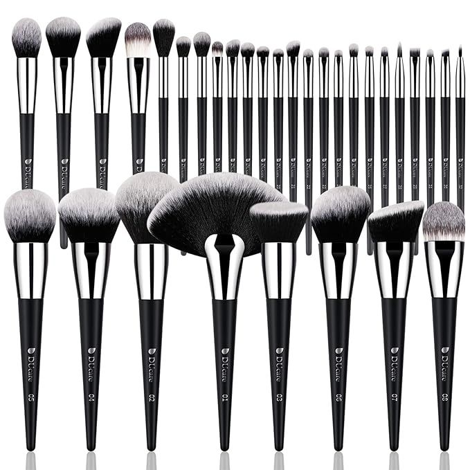 DUcare Professional Makeup Brush Set 32Pcs Makeup Brushes Premium Synthetic Kabuki Foundation Ble... | Amazon (US)