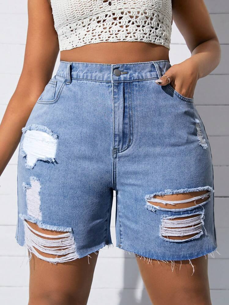 SHEIN SXY Plus Size Women's Distressed Frayed Hem Denim Shorts | SHEIN
