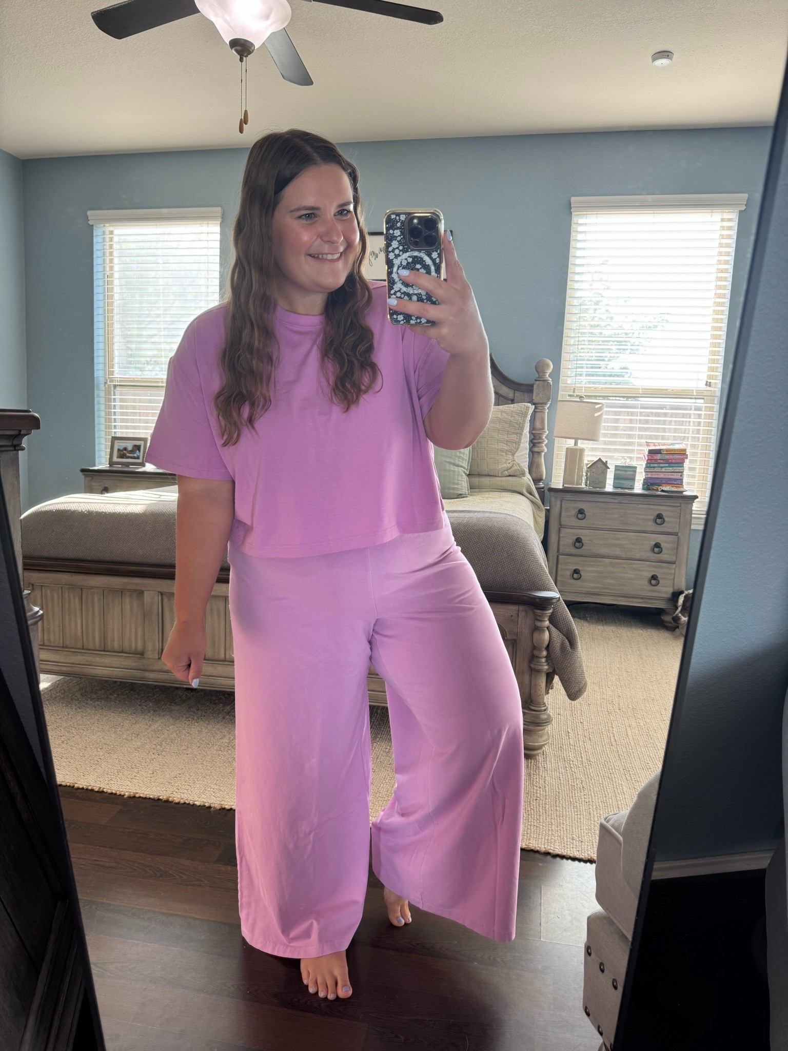 Wearing an xl in this top and an xl short in the pants. Love these aerie items and they are so soft!! I’m 5’1 and a size 16.

#LTKootd #LTKPlusSize #LTKMidsize