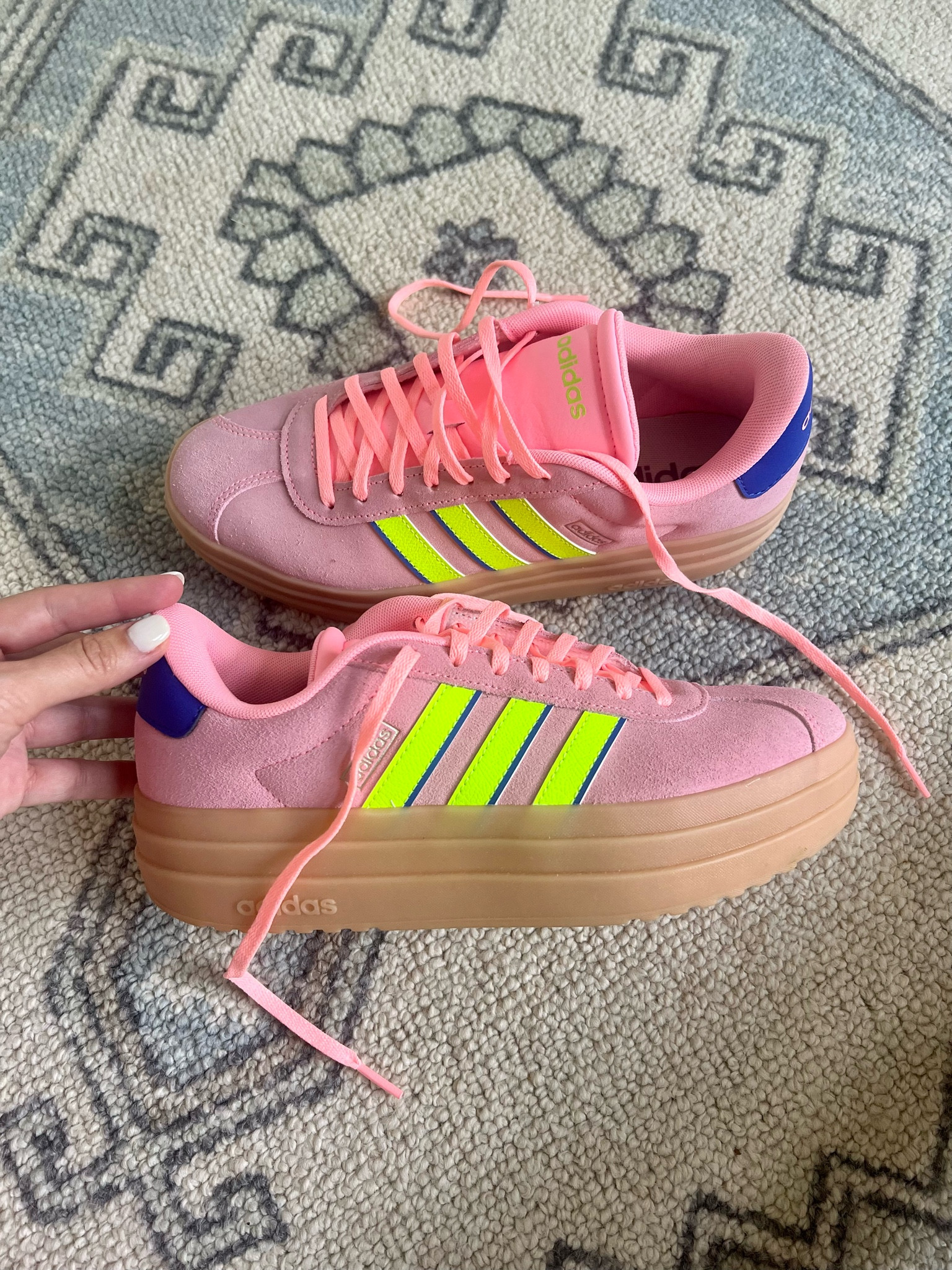 New kicks are SO cute and comfy!!!
#adidas 

#LTKSummerSales #LTKShoeCrush #LTKActive