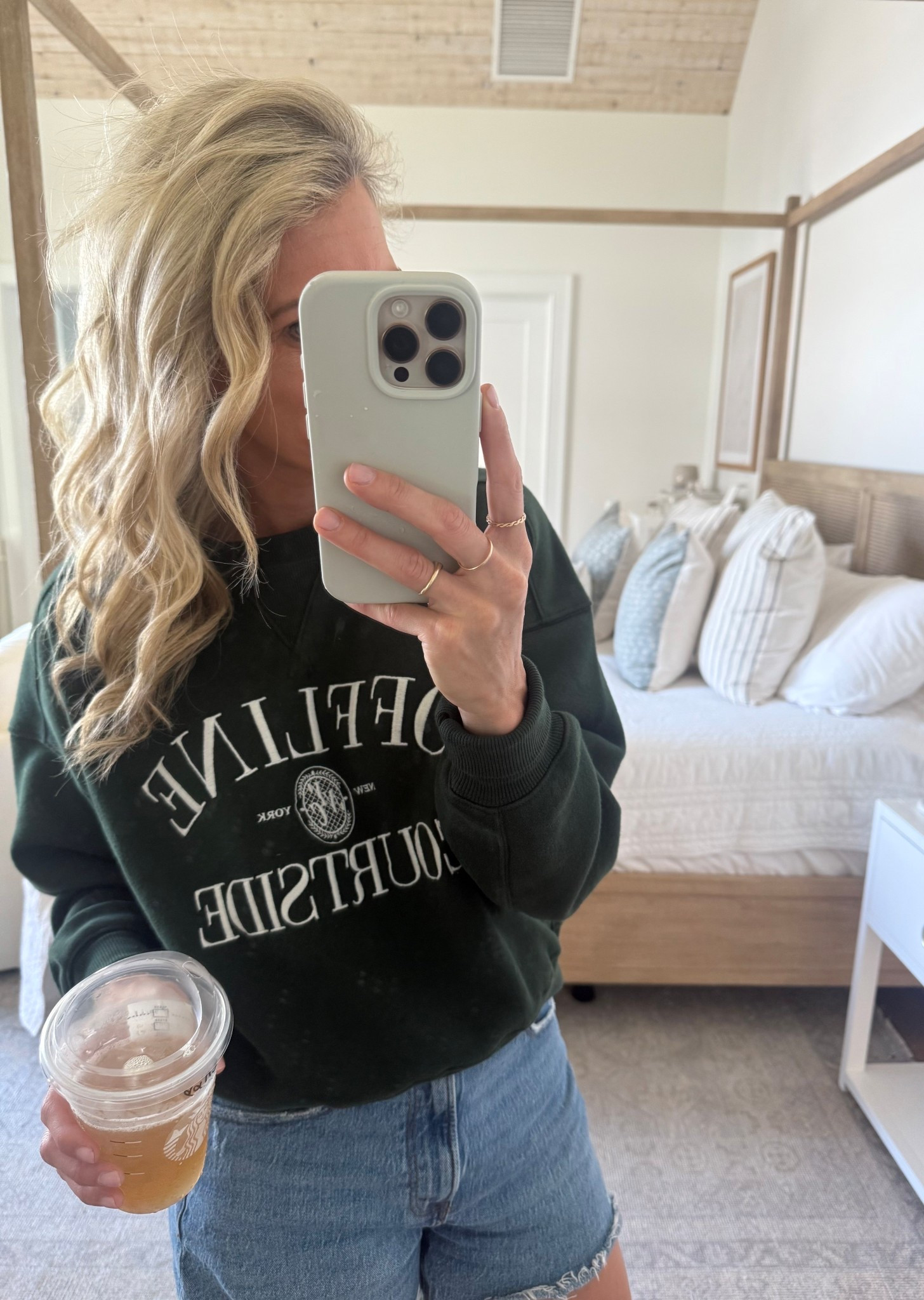 Cutest crewneck and some other great Offline finds! 👌🏻I’m wearing an XXS in the crewneck for a cozy but not too oversized look, typically I wear an XS.  Other items linked here I purchased an XS. 🎾