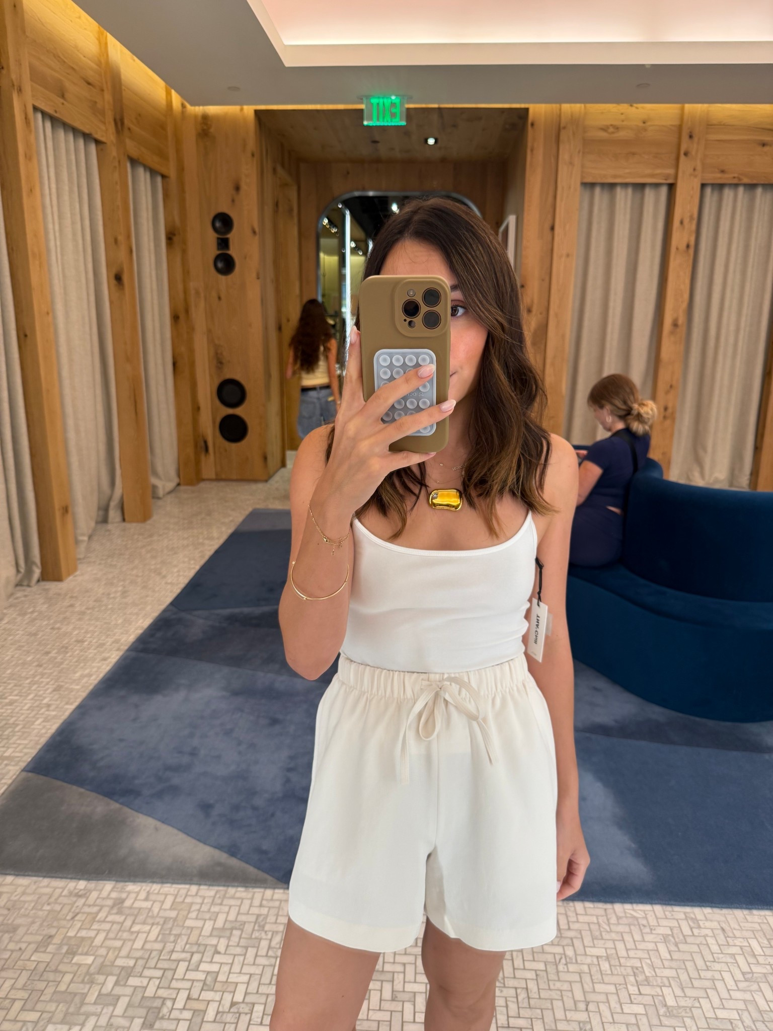 Size small in both! Absolutely obsessed with these shorts. Can be dressed up or down and on sale! 

#LTKSaleAlert #LTKFindsUnder100