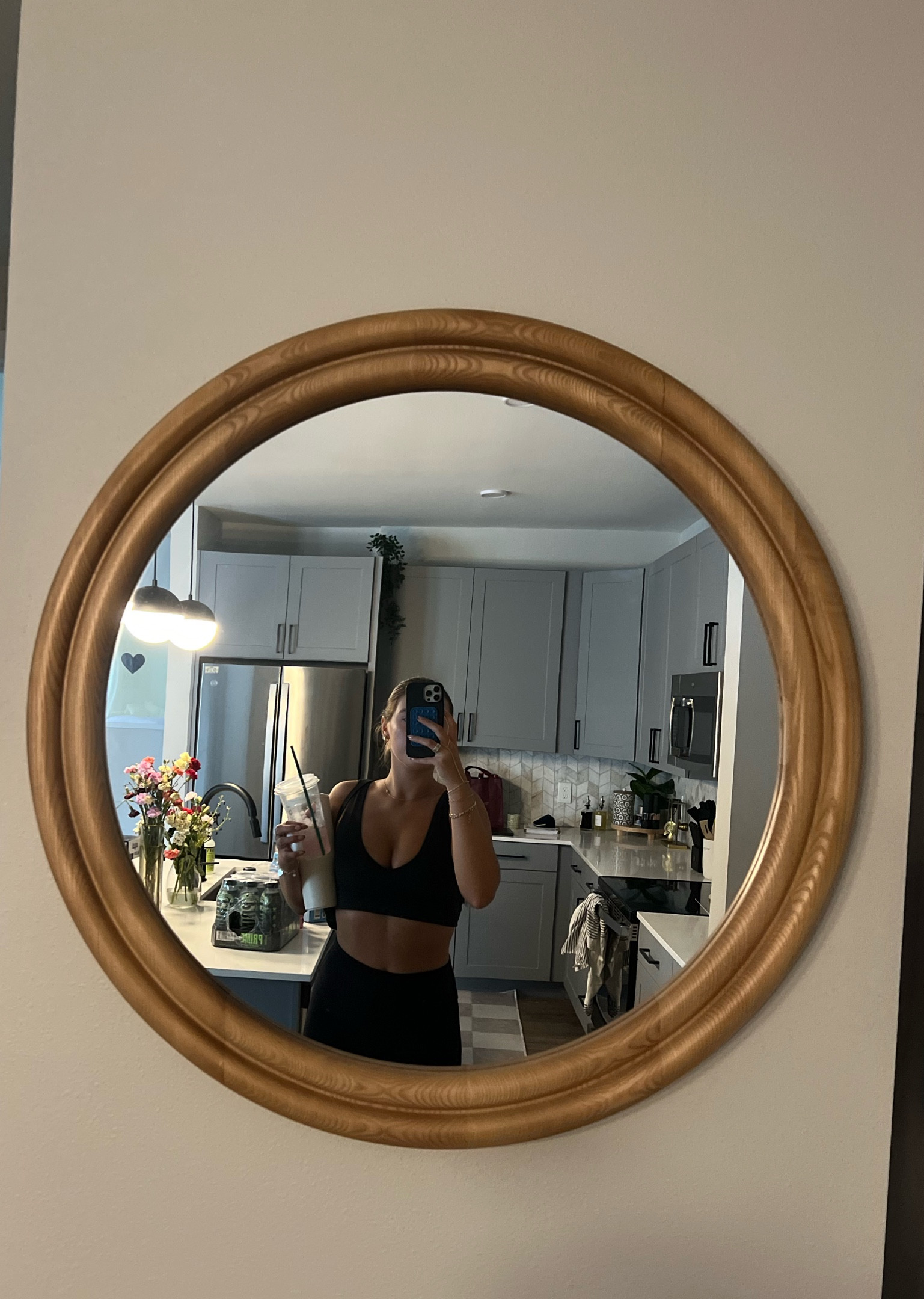 obsessed with this mirror


#LTKHome #LTKStyleTip #LTKActive