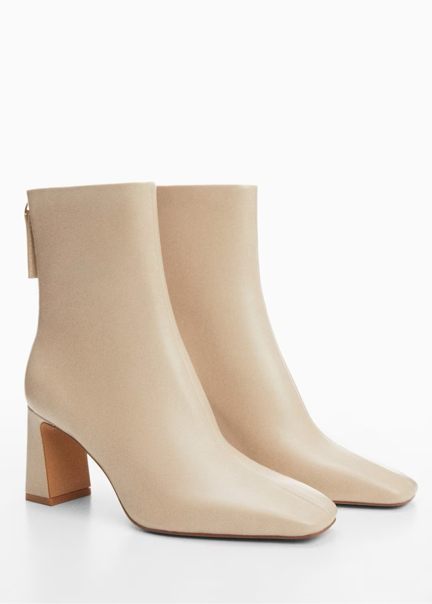 Longston Cross 

#LTKstyletip #LTKSeasonal #LTKworkwear