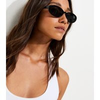 Black Oval Tinted Sunglasses New Look | New Look (UK)