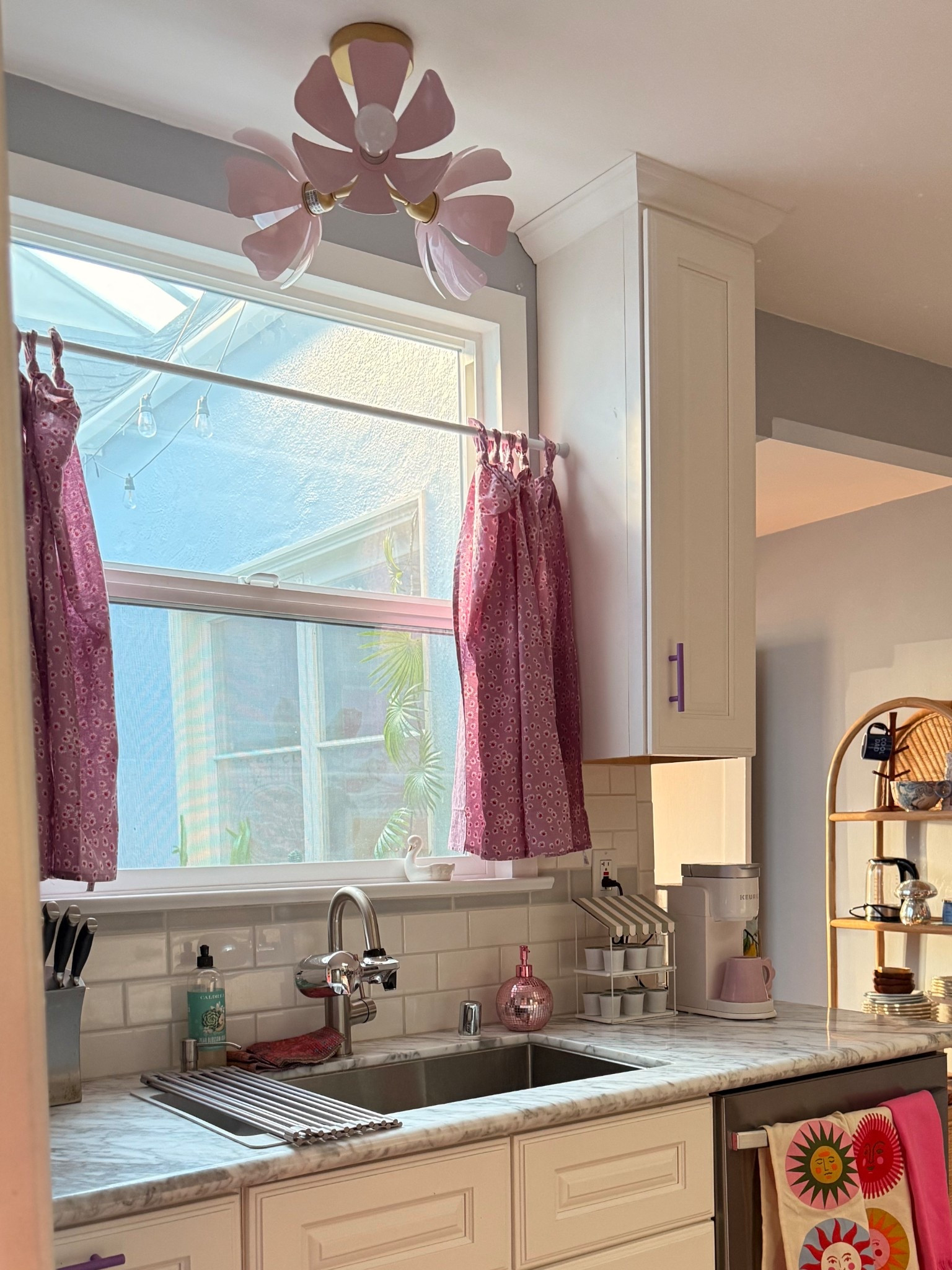 Cutest cafe curtains!! 

#curtains #kitchen #homedecor

#LTKFindsUnder100 #LTKHome