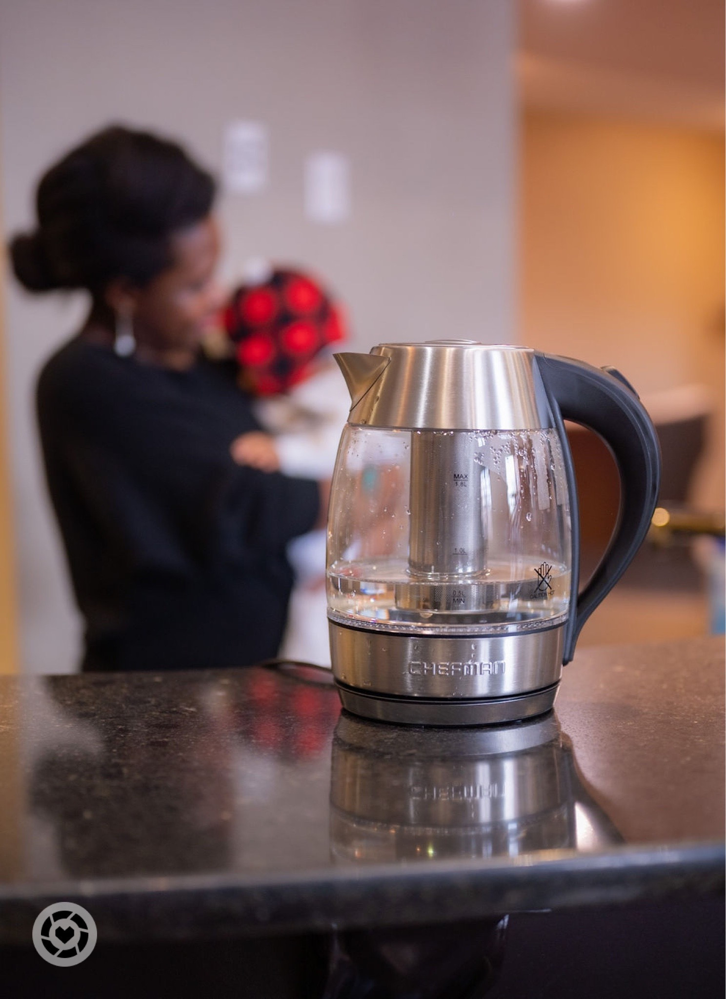 How to use the Chefman Electric Glass Tea Kettle 
