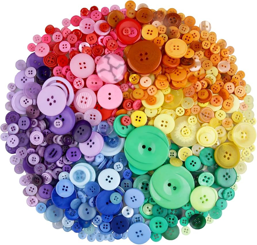 Greentime 600-700 PCS Mixed Color Assorted Sizes Round Resin Buttons for Crafts Sewing DIY Manual... | Amazon (US)