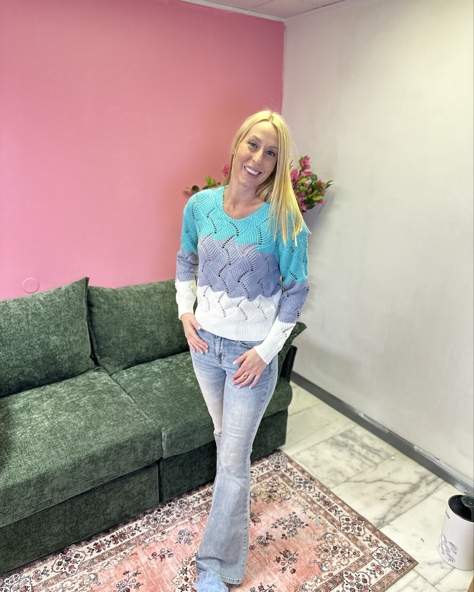 Color block sweater  
💙 I love the lighter knit sweater for pre fall
💙 it does have stretch and other color options 
💙wearing small in it, fits true to size and I am 5’10”

#LTKFindsUnder50 #LTKFindsUnder100 #LTKStyleTip