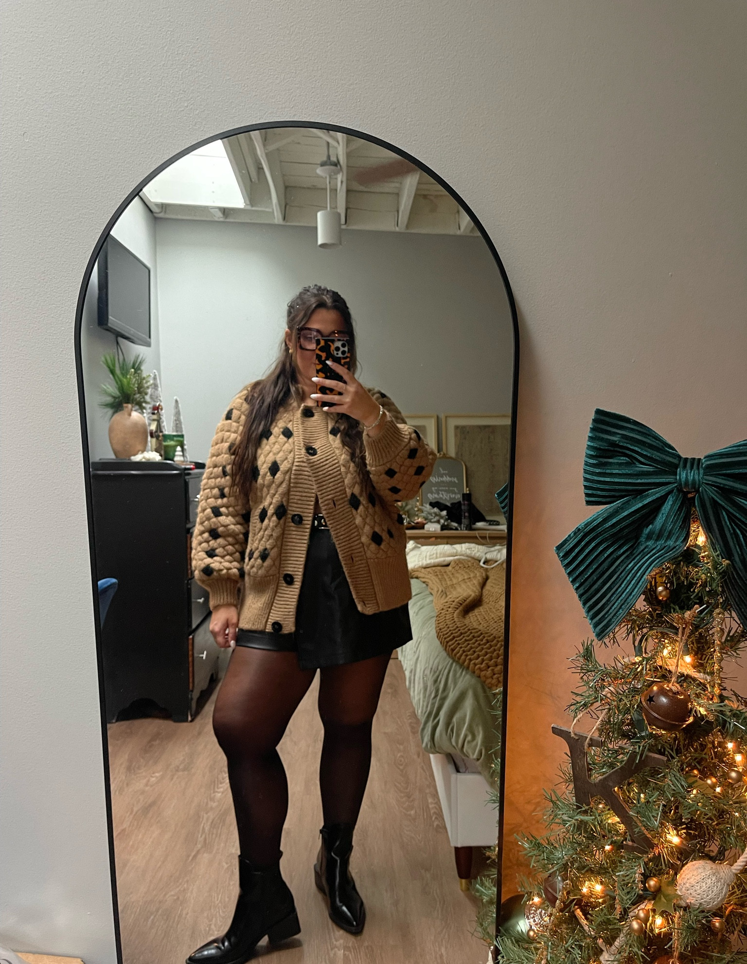 Sweater is older from Zara 
Skort is almost out of stock but Abercrombie’s is a good look alike! 


#LTKSaleAlert #LTKStyleTip #LTKMidsize
