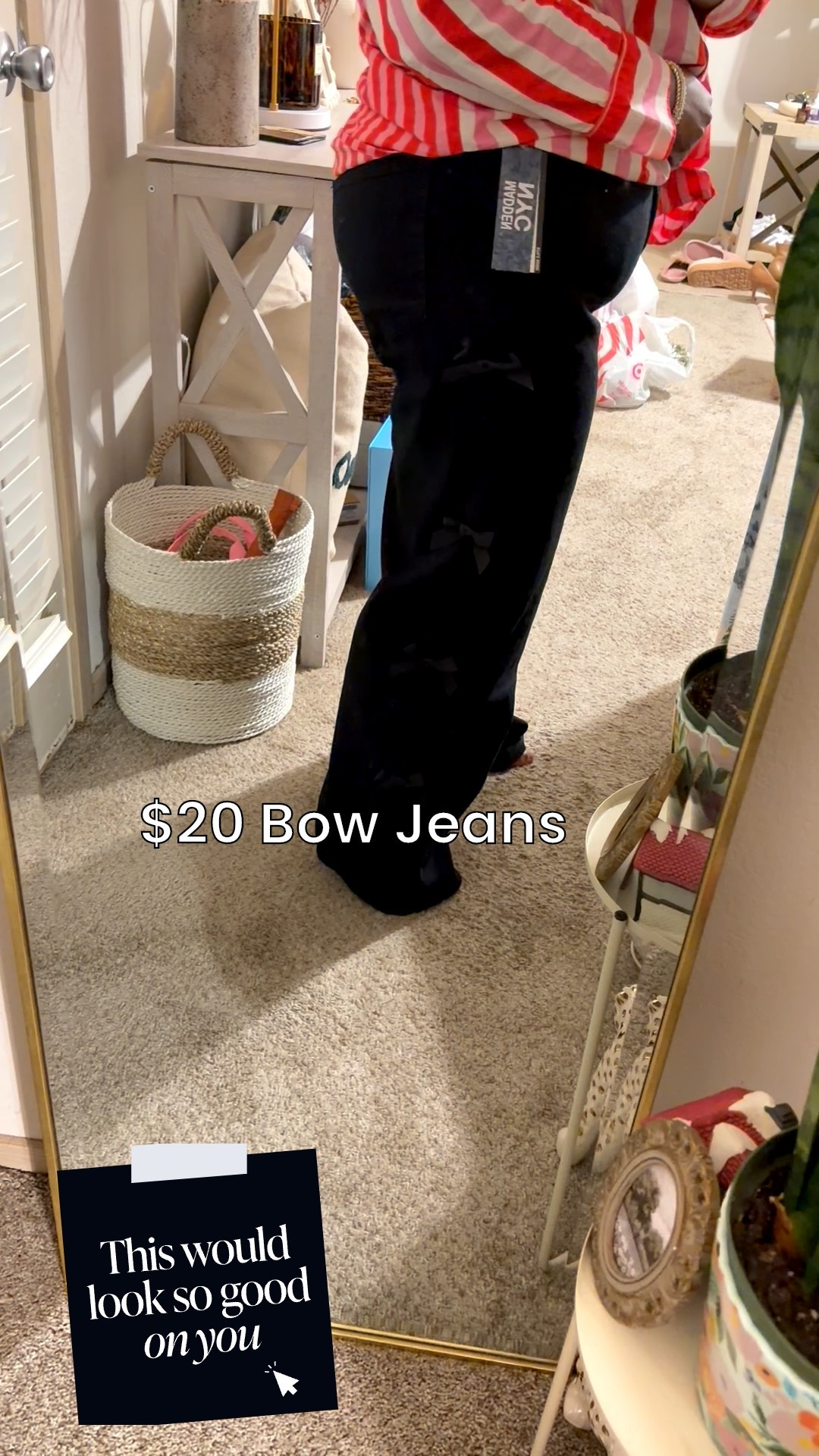 How are these jeans with the bow ribbon 🎀 detail down the side only $20?! 🤯 I’m wearing the large. 

#LTKPlusSize #LTKHoliday #LTKFindsUnder50