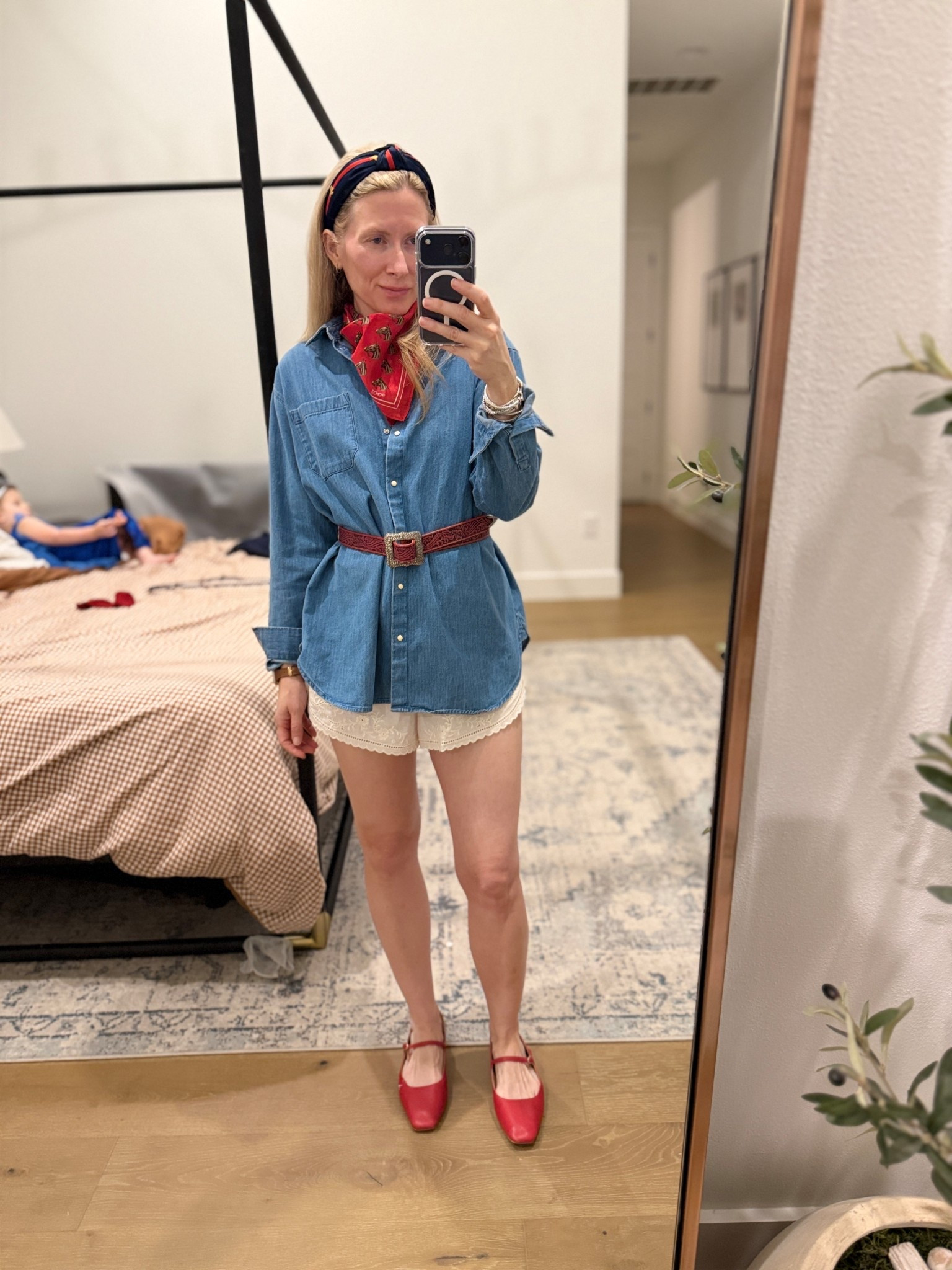 Fall outfit with lace shorts for shot autumn day! Sesame max shirt with Abercrombie lace shorts and some estate sale finds:  scarf and belt! 

#LTKSeasonal #LTKStyleTip #LTKFindsUnder100