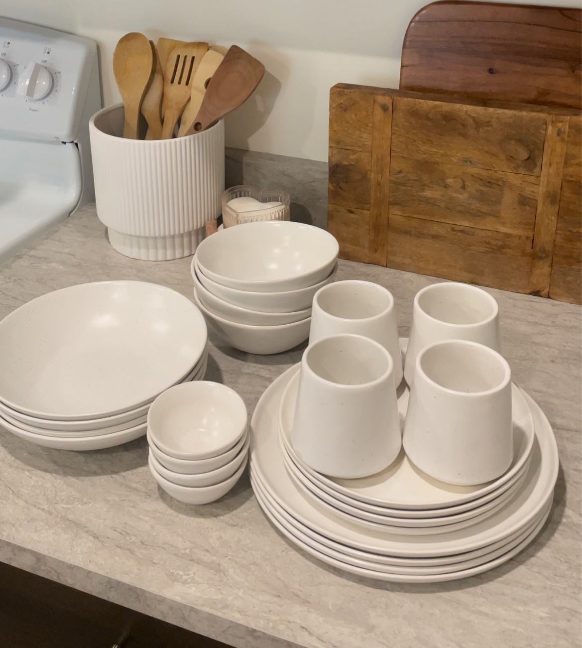 my fave new dinnerware set from Fable! I got the speckled white color 🫶🏼

#LTKFind #LTKhome #LTKstyletip
