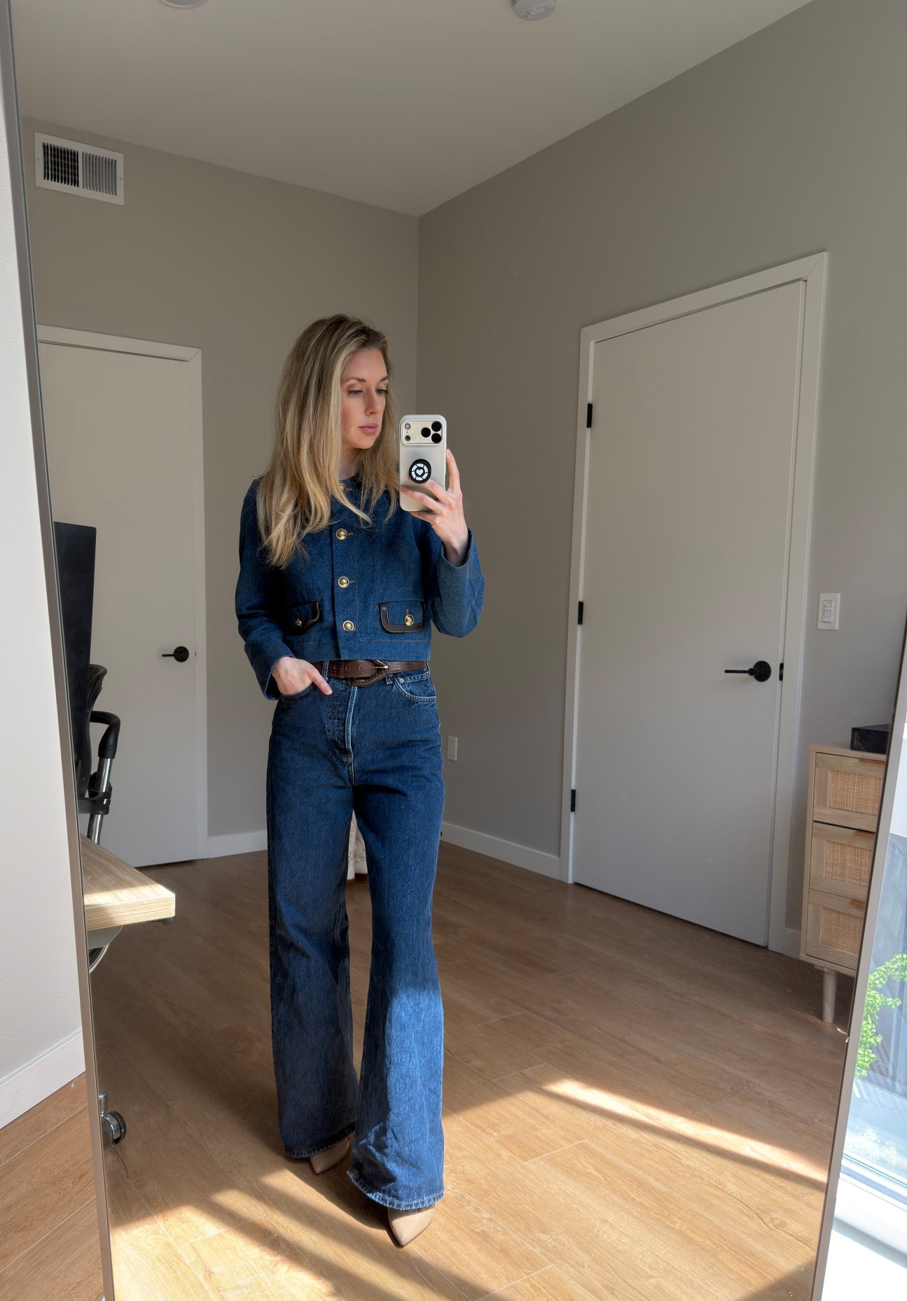 Obsessed with a good denim-on-denim moment lately 🤍 this one feels equal parts polished and effortless.
@renttherunway #rtrpartner #rtrmuse

The cropped jacket + high-rise flares combo = instant outfit formula. Perfect for coffee runs, casual Fridays, or a weekend reset ☕️

Everything is linked✨

#ltkstyle #denimondenim #everydayoutfit #effortlessstyle #capsulewardrobe #neutralstyle #ootdideas #springstyle

#LTKootd #LTKWorkwear